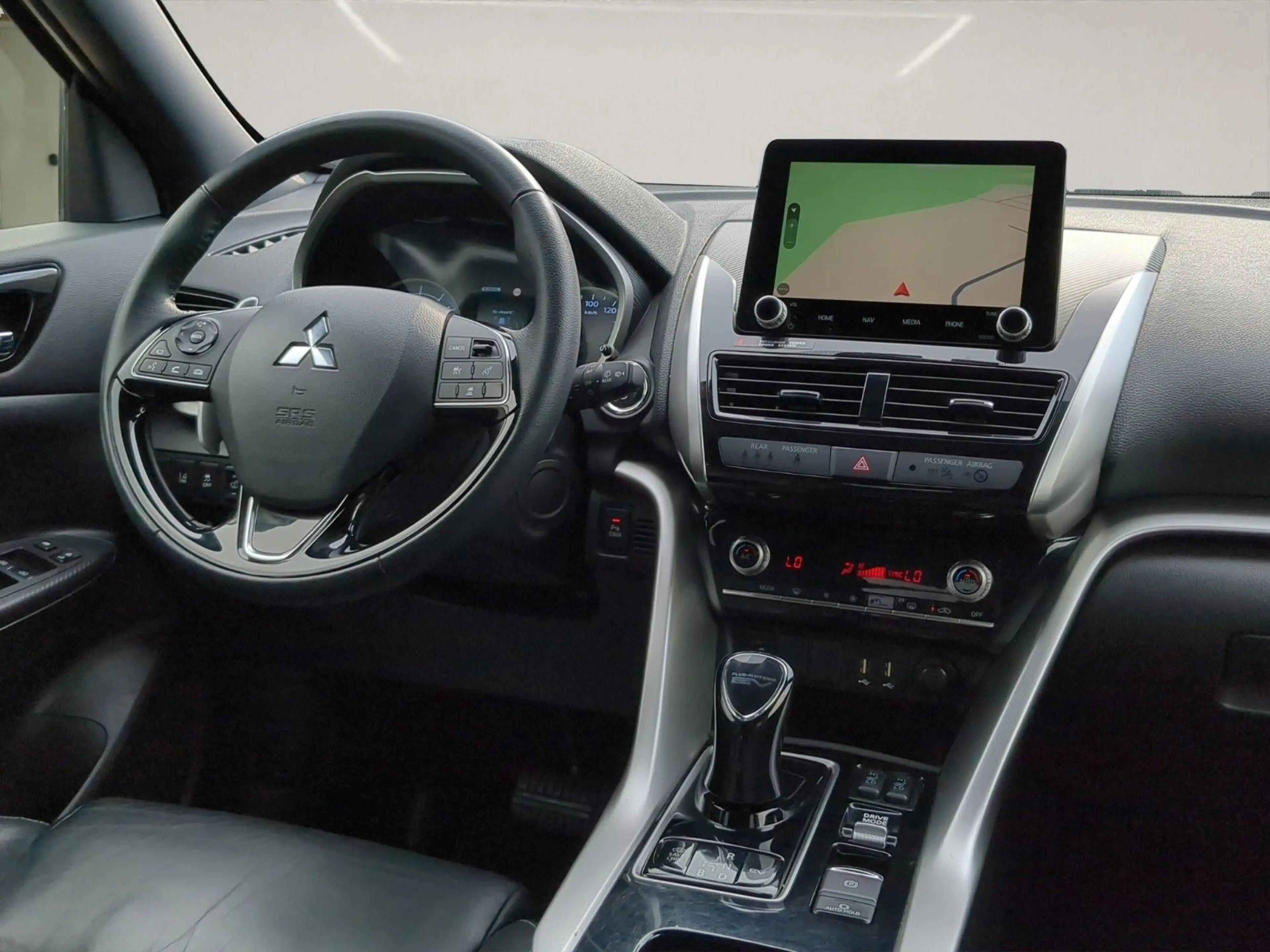 Mitsubishi Eclipse Cross TOP Hybrid 4WD HEAD UP 360° LED — photo 14