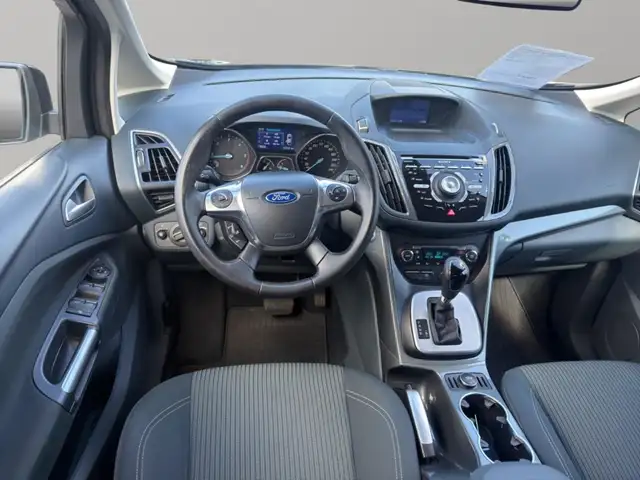 Ford C-Max view 11