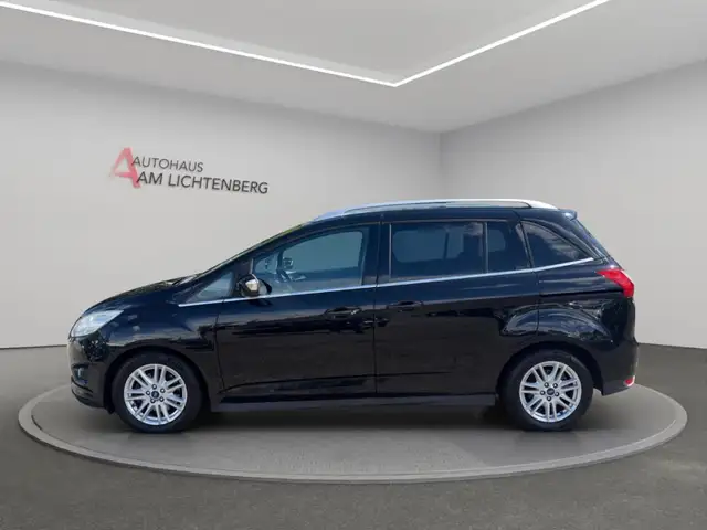 Ford C-Max view 2