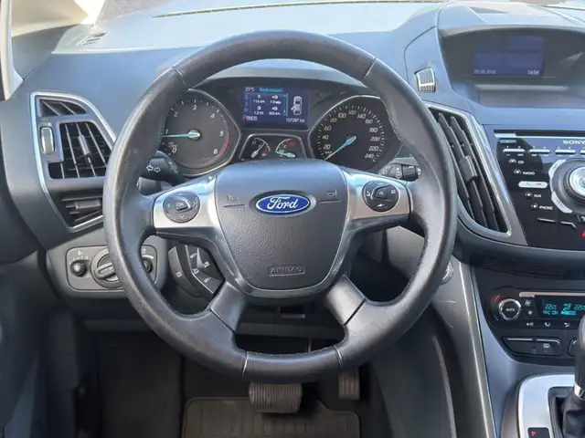 Ford C-Max view 12