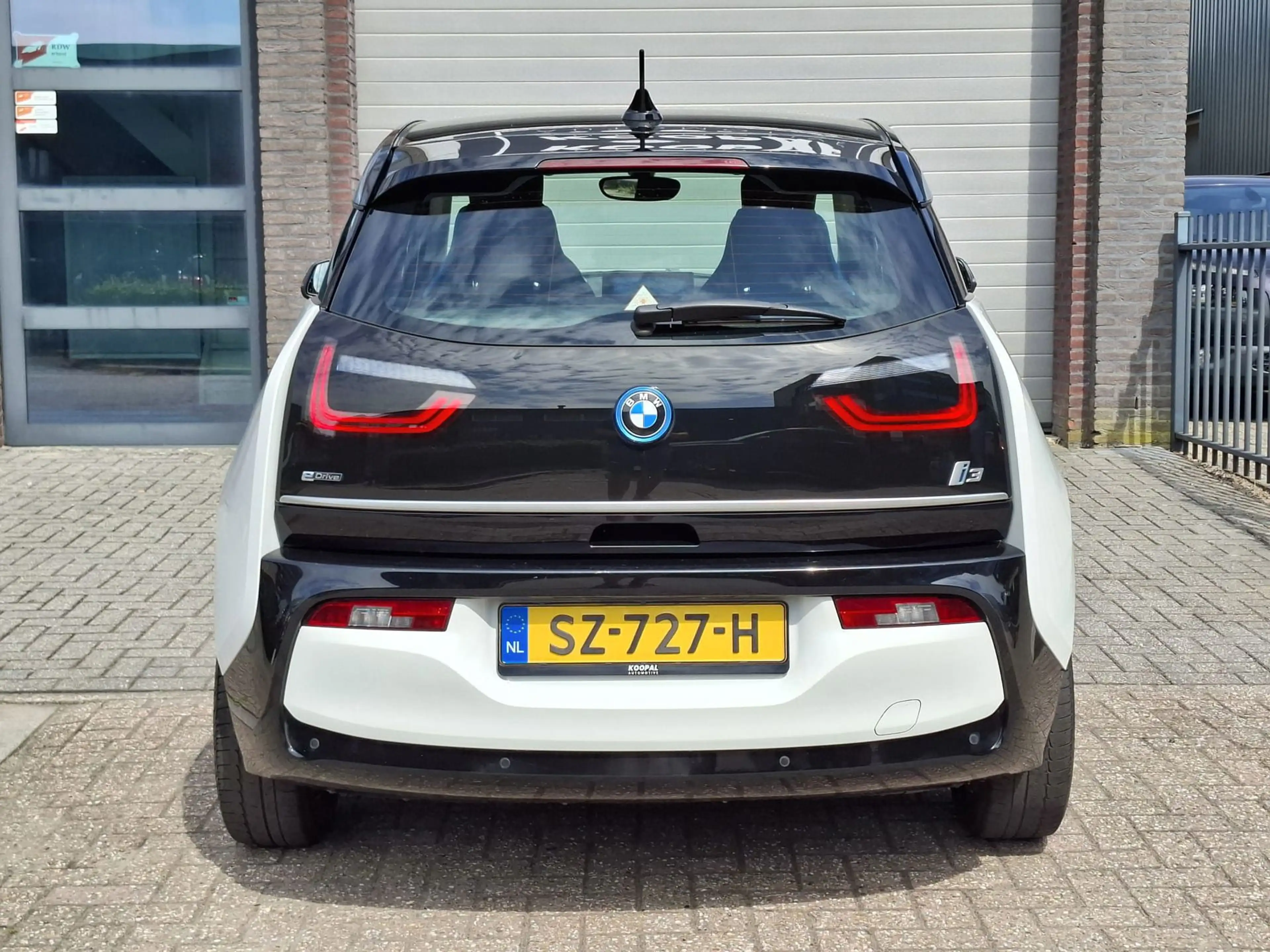 BMW i3 iPerformance 94Ah 33 kWh | LED | Dealer Onderhoude — photo 13