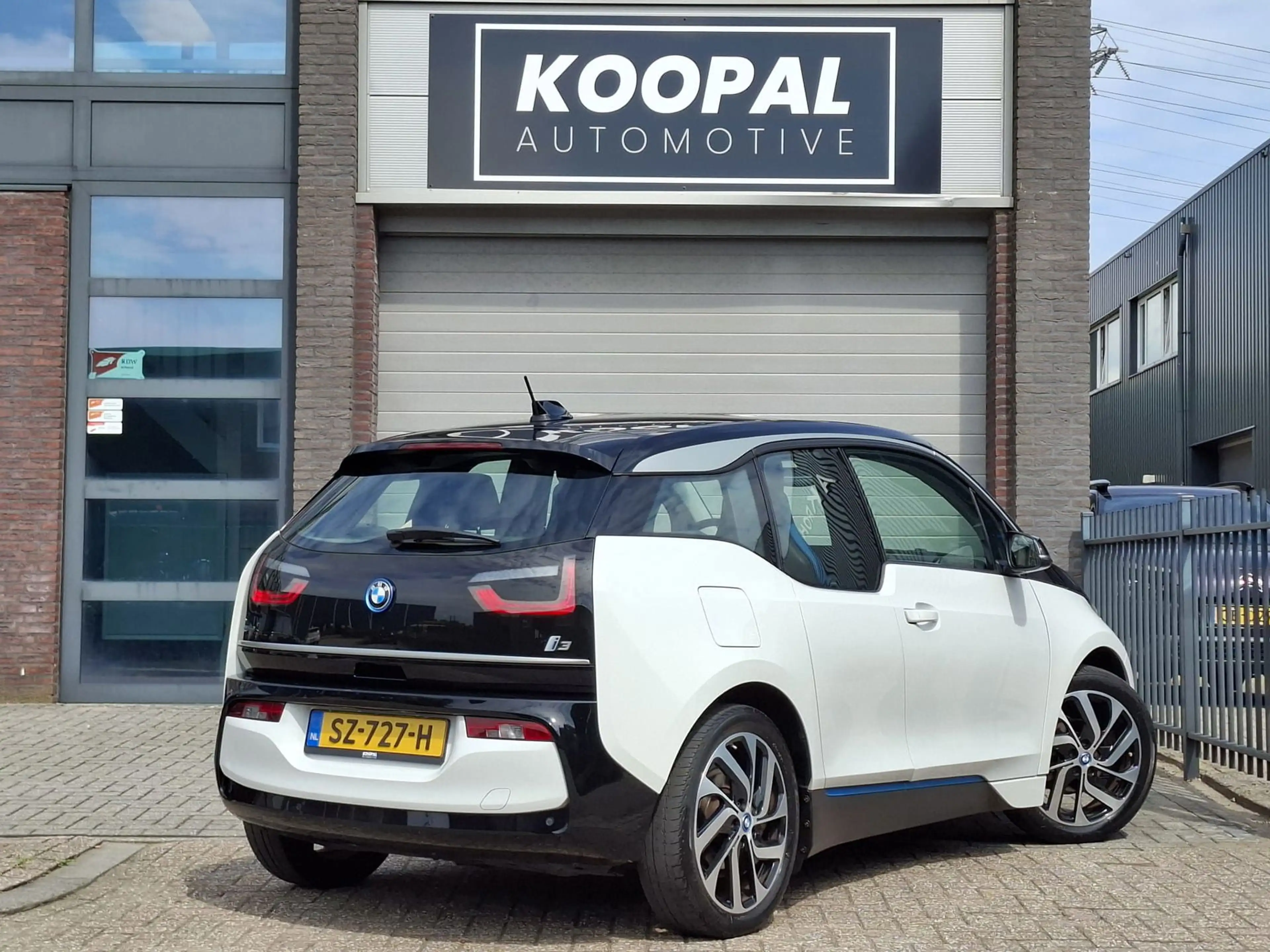 BMW i3 iPerformance 94Ah 33 kWh | LED | Dealer Onderhoude — photo 2