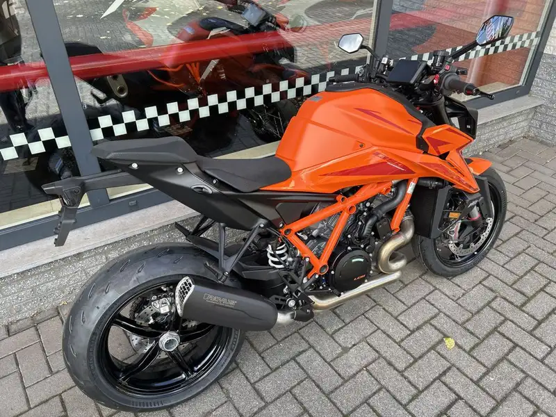 KTM 1390 Super Duke R EVO - foto 3