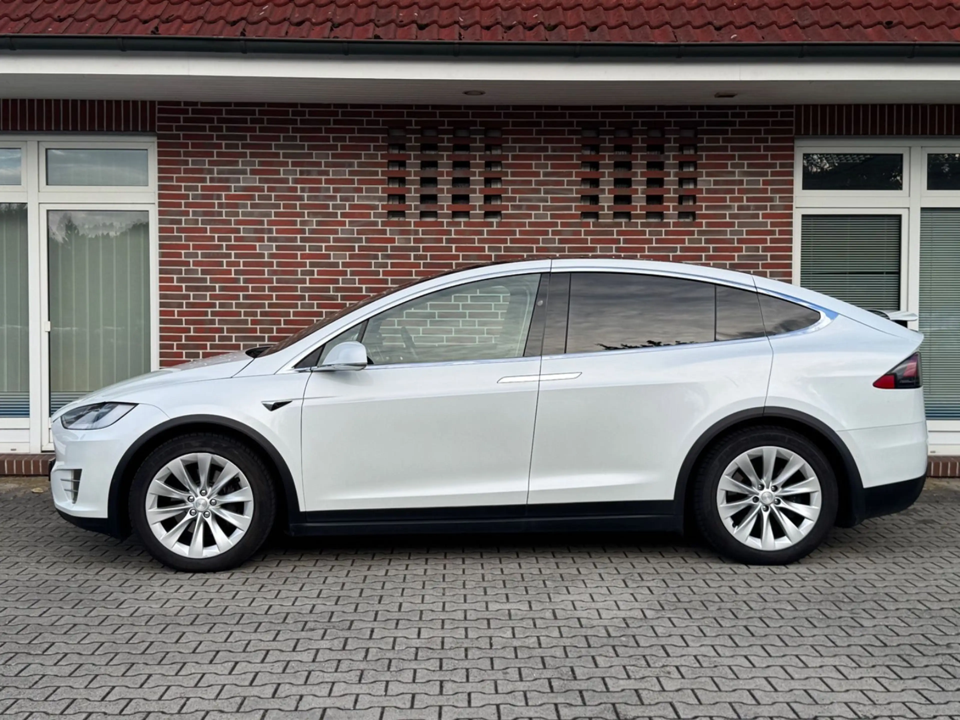 Tesla Model X 75D* HW3*FSD/FULL SELF-DRIVING*PREMIUM* — photo 2