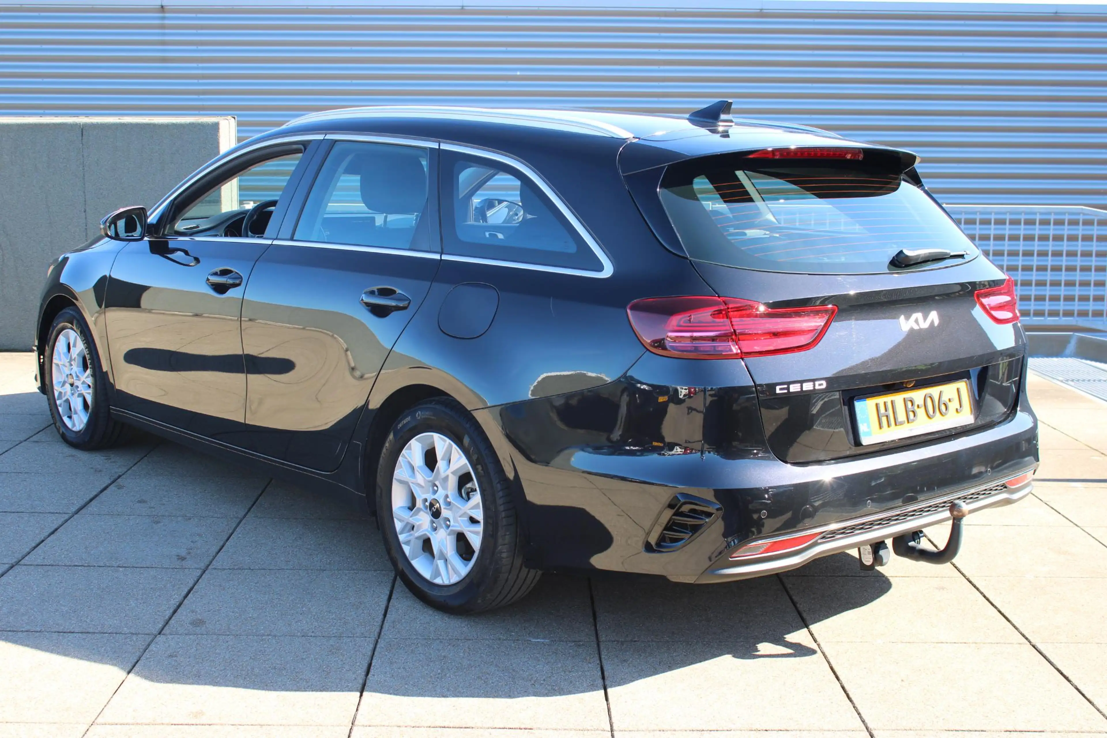 Kia Ceed SW / cee'd SW Sportswagon 1.5 T-GDi DynamicLine carmera / naviga — photo 3