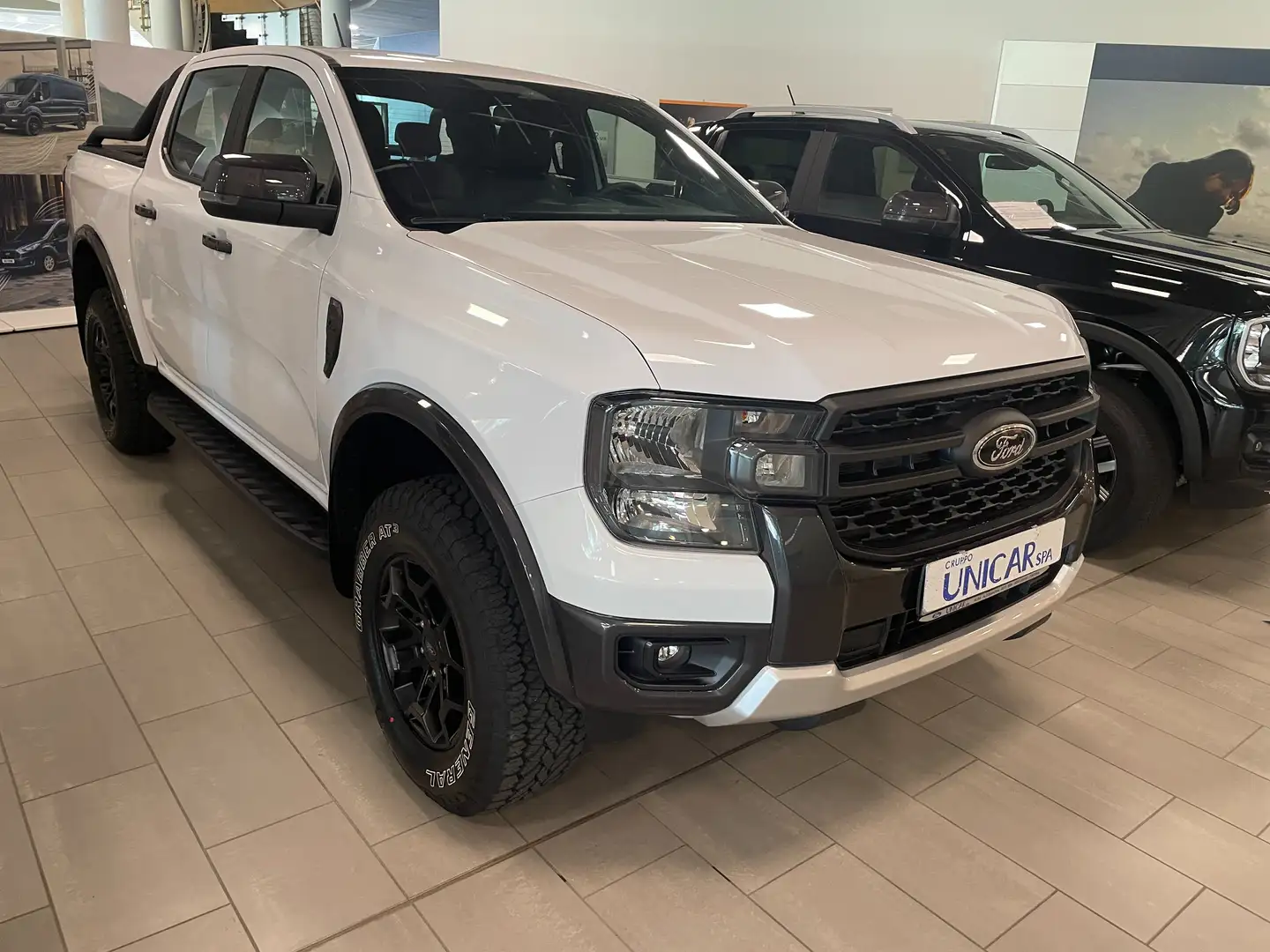 Ford Ranger TREMOR 2.0TD BI-TURBO 205CV A10 D. CAB. Bianco - 2