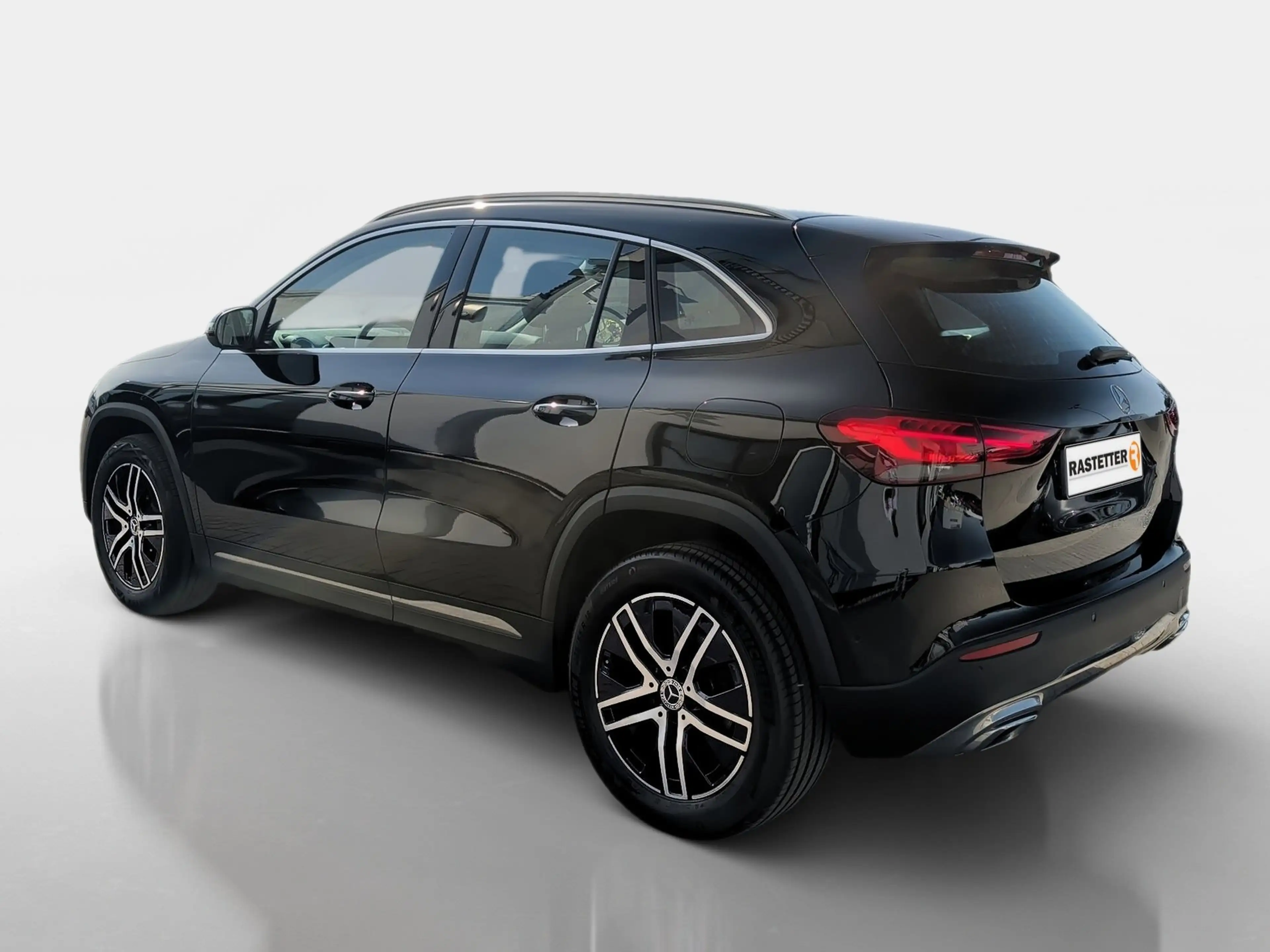 Mercedes-Benz GLA 200 Prog Navi+Kamera+LED+Sound+Totwinkel — photo 4