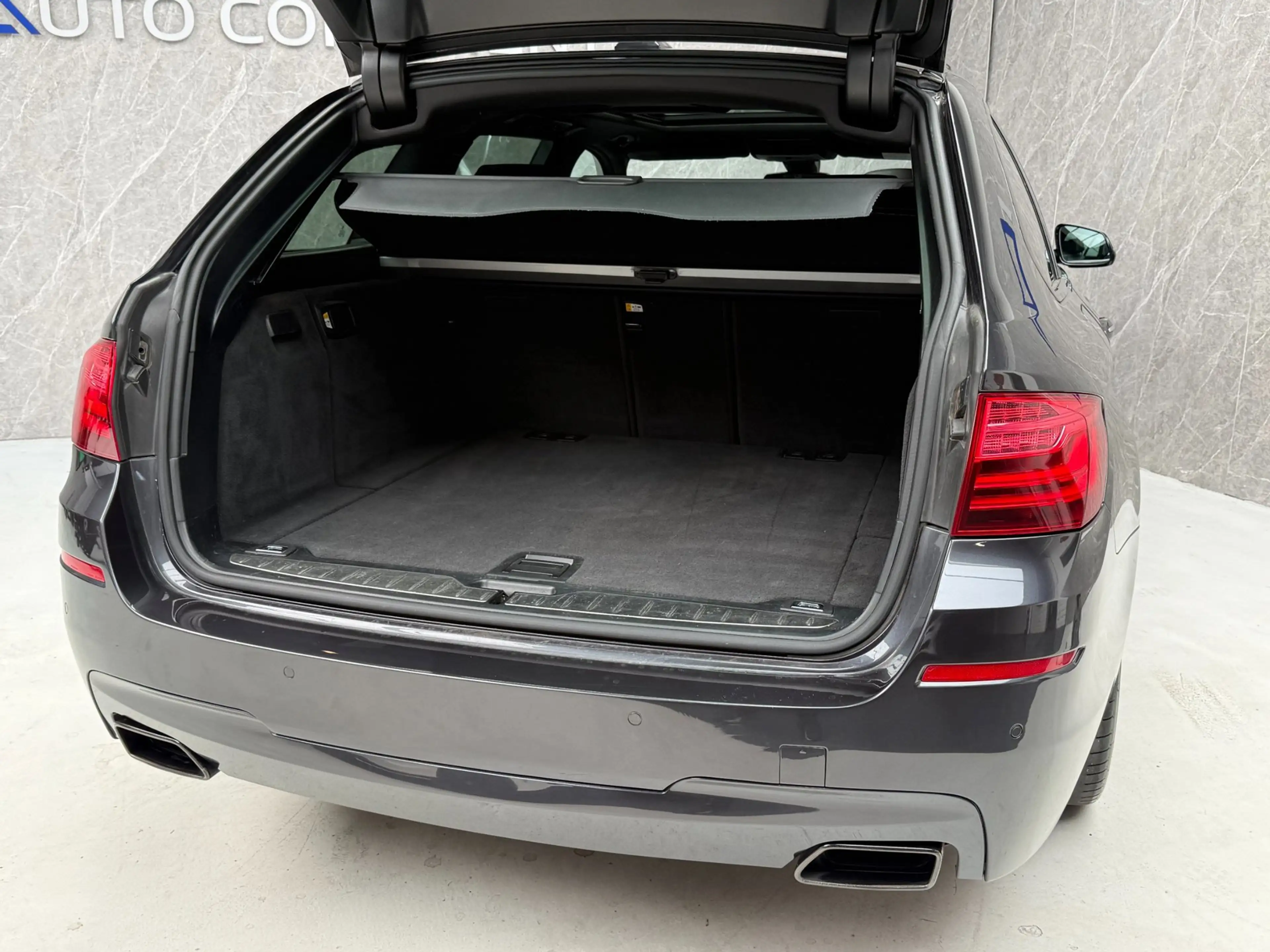 BMW M550 5-serie Touring M550xd 381 PK / Full Option / Goed — photo 11