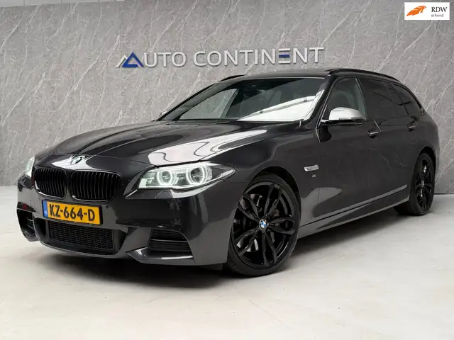 BMW M550 5-serie Touring M550xd 381 PK / Full Option / Goed