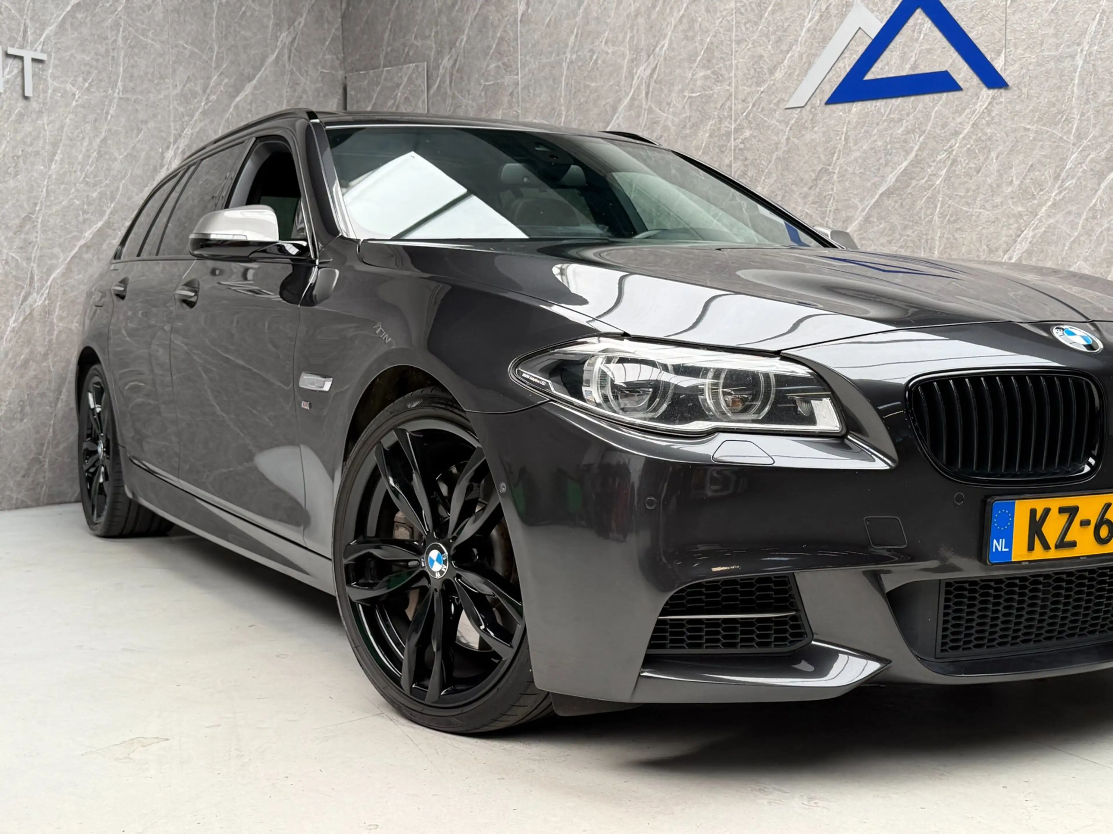 BMW M550 5-serie Touring M550xd 381 PK / Full Option / Goed — photo 9