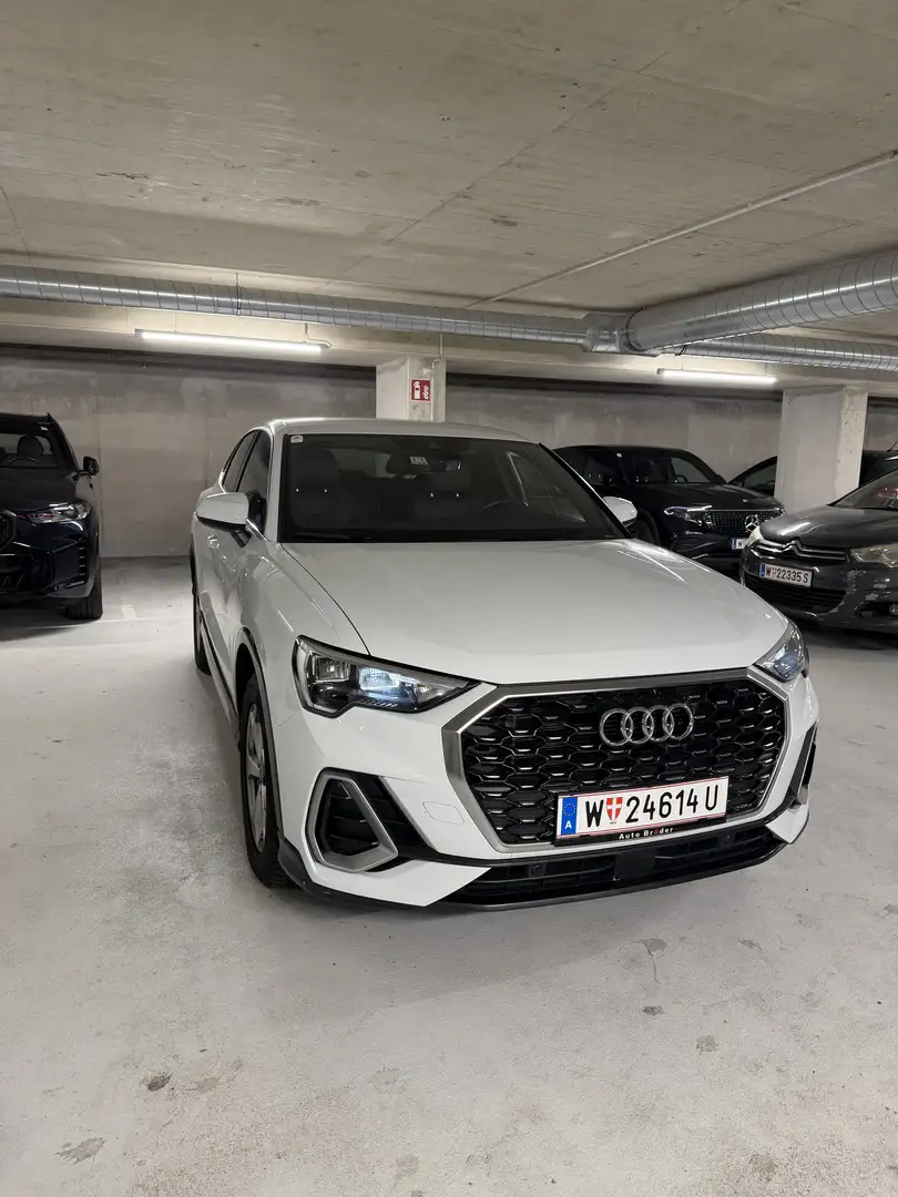 Audi Q3 Sportback 45 TFSI e S-tronic S-line Weiß - 2