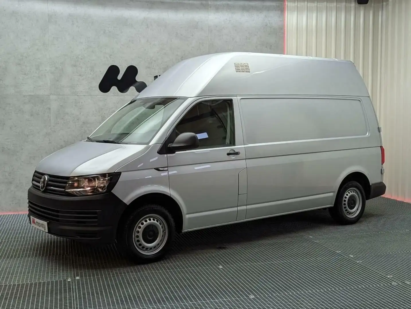 Volkswagen Transporter T6 FURGON 2.0TDI 100CV L2H2 Gris - 1