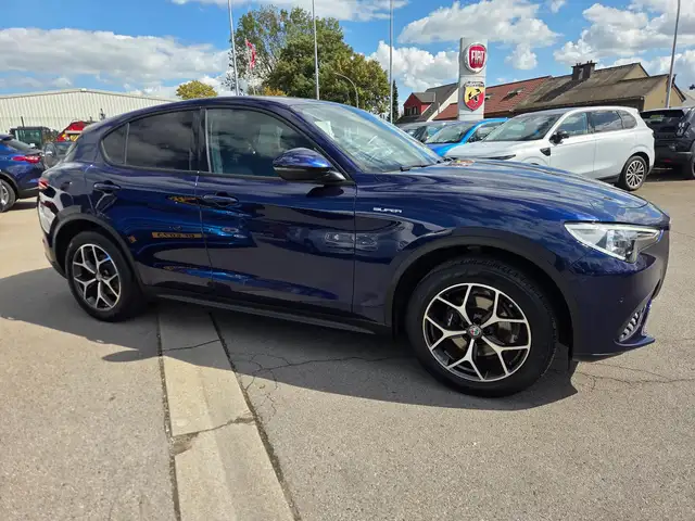Alfa Romeo Stelvio Super 2.0 TB 200 AT Q4