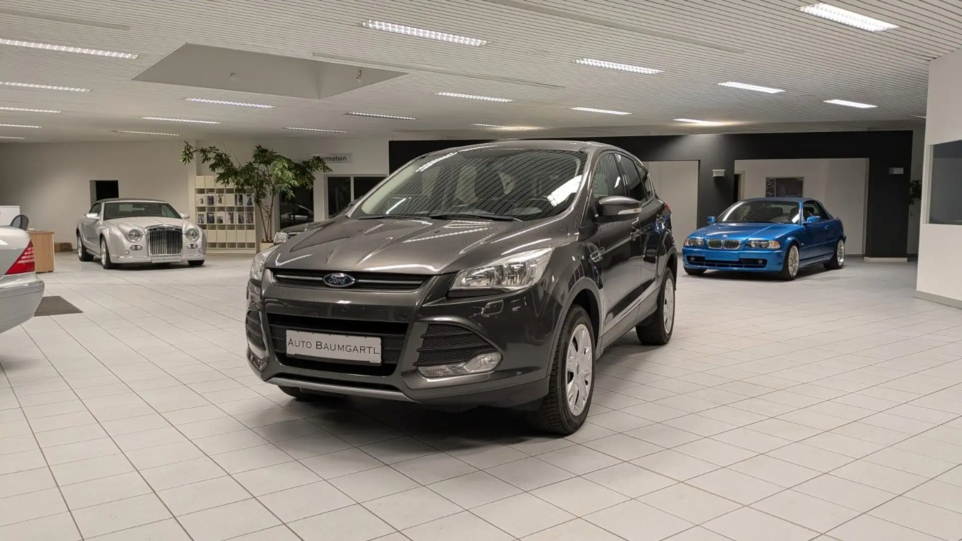 Ford Kuga Trend 2.0 TDCI Sport Sitze/SHZ/AUX/PDC-hin. Grau - 1