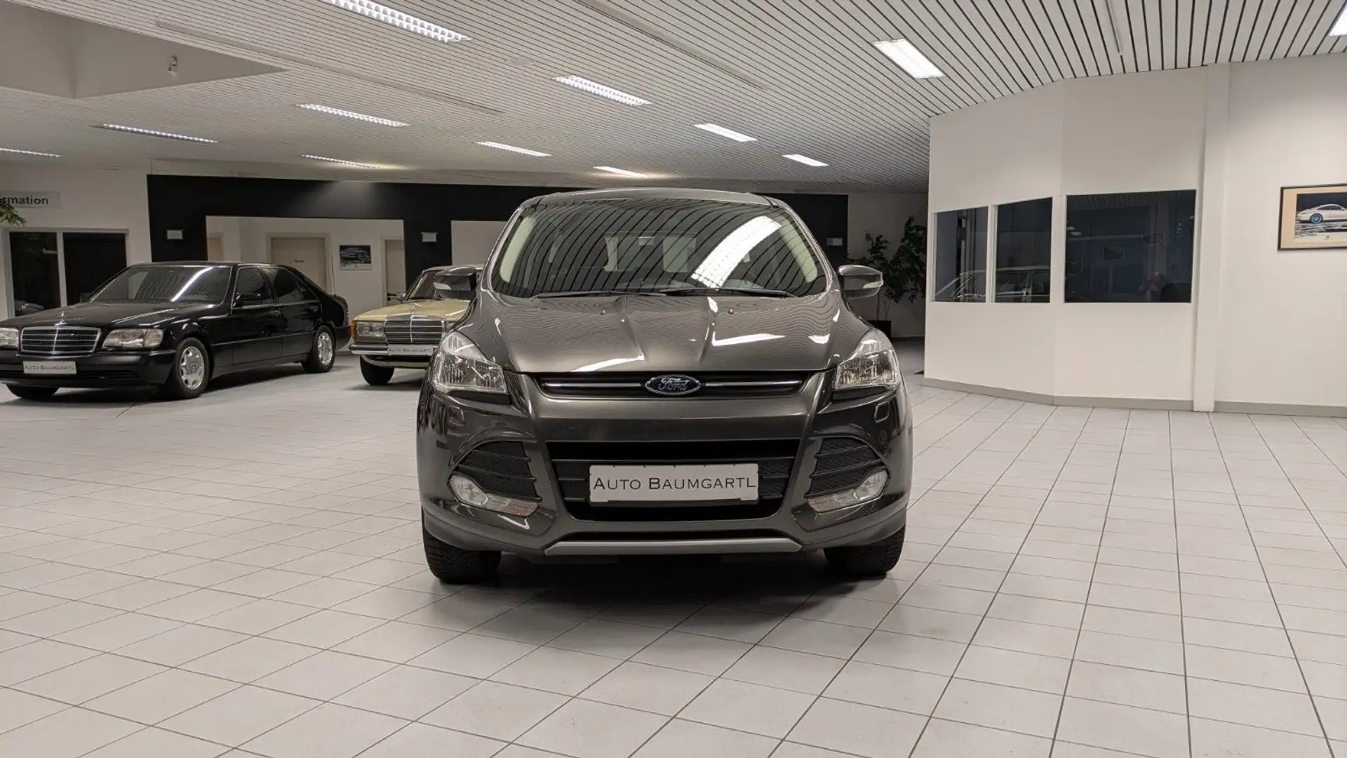 Ford Kuga Trend 2.0 TDCI Sport Sitze/SHZ/AUX/PDC-hin. Grau - 2