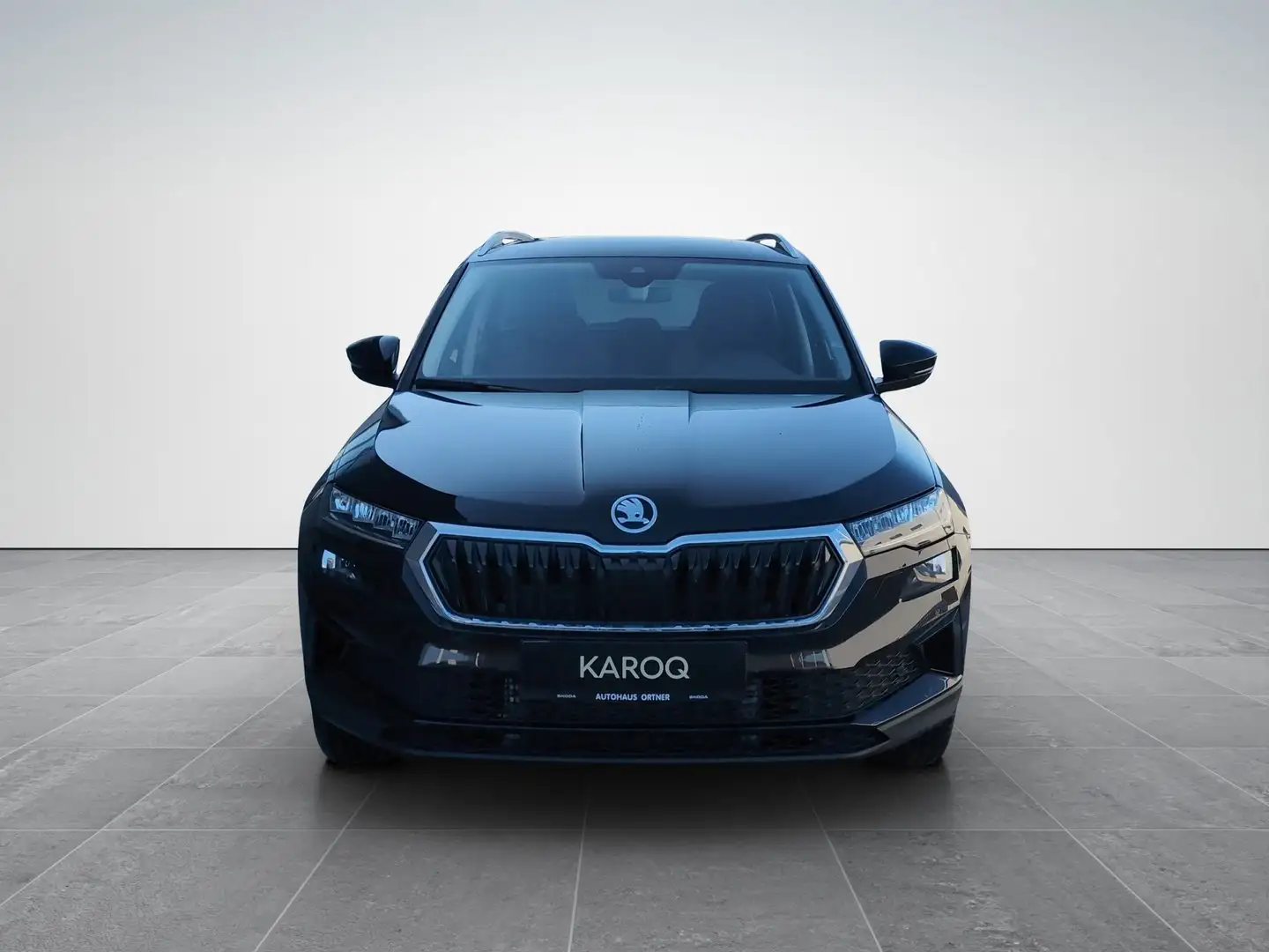 Skoda Karoq Selection TSI DSG ACT Schwarz - 2