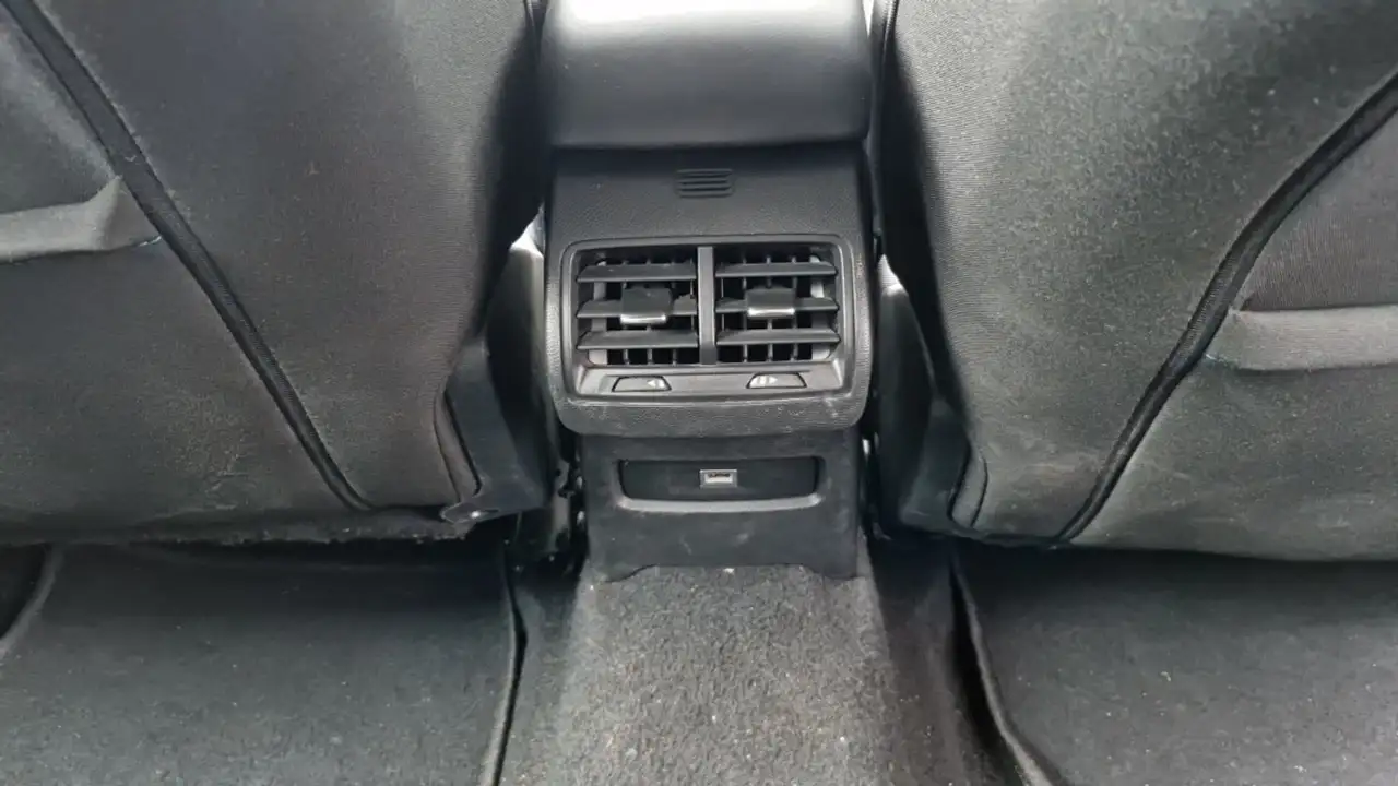 Citroen C4 Berline — photo 10