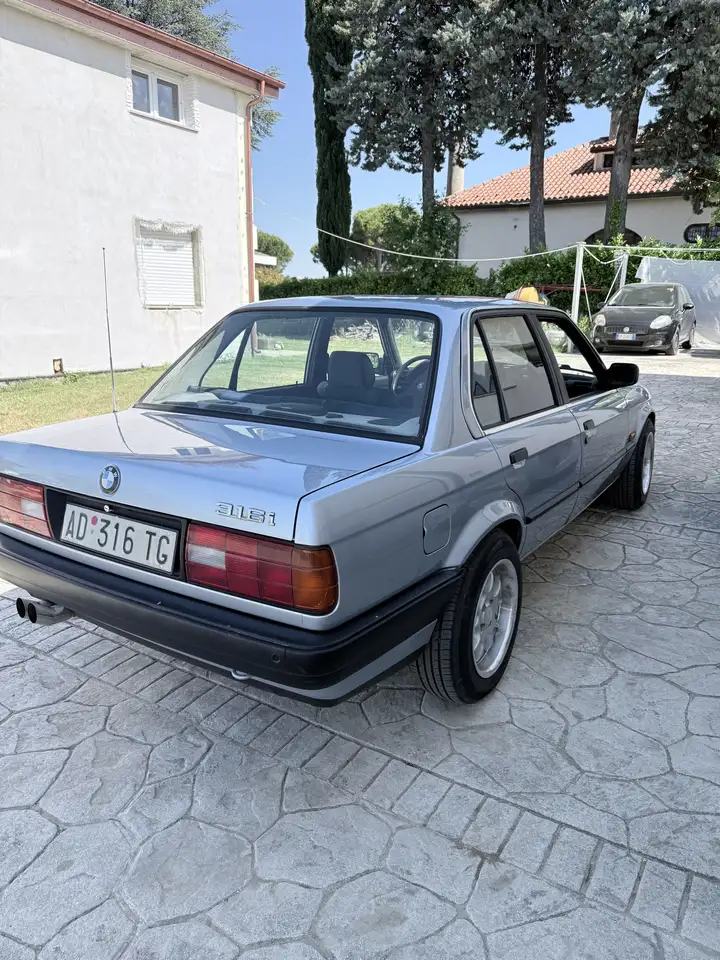 BMW 316i 4p, foto 3