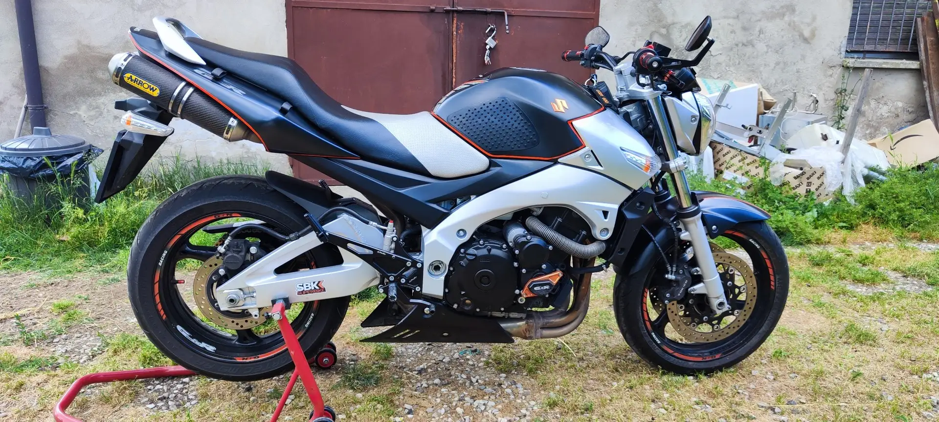Suzuki GSR 600 Base Negru - 1