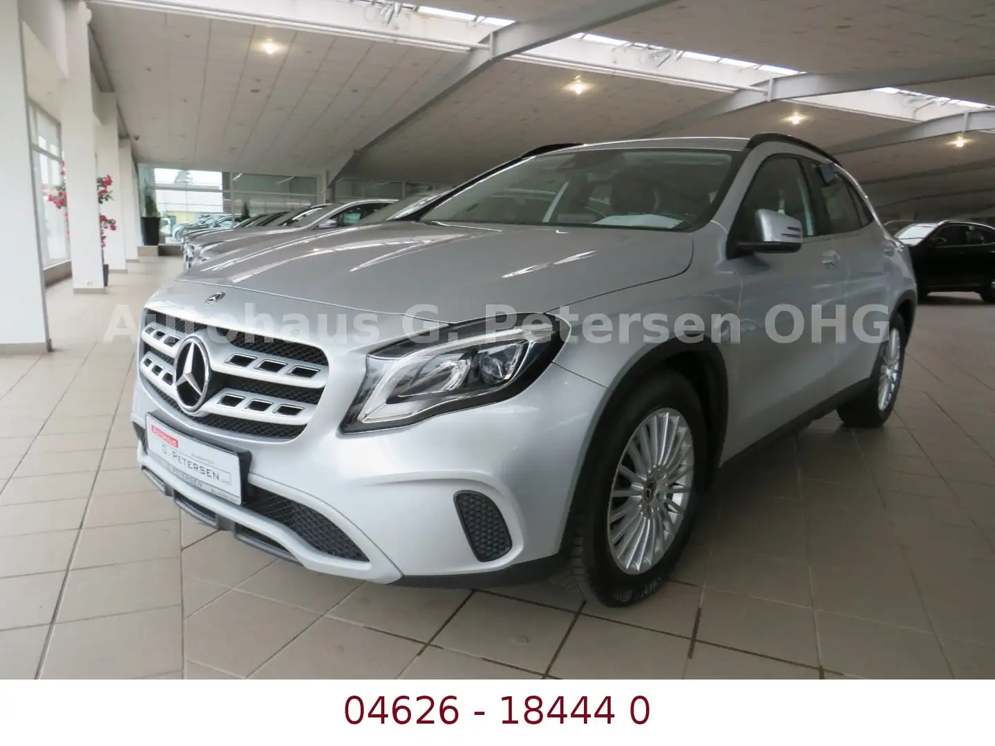 Mercedes-Benz GLA 220 CDI*7G DCT*LED*Fernlicht*Kamera*Leder* Plateado - 1