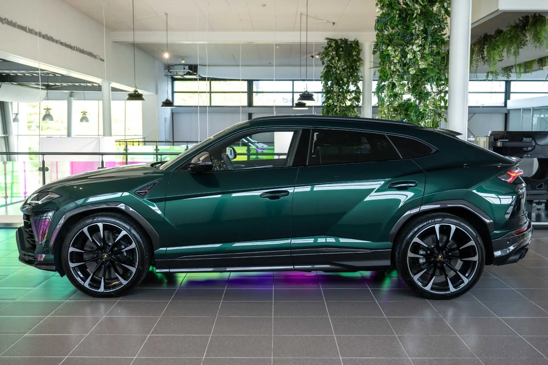 람보르기니 우루스 4.0 V8 Biturbo 2020 청록 사진 2