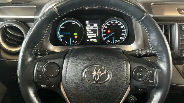 Toyota RAV4 view 11
