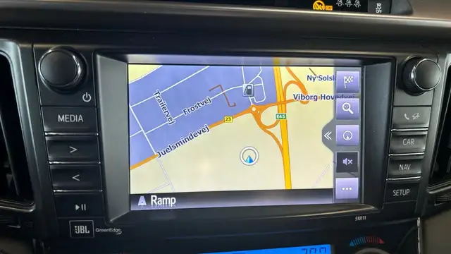 Toyota RAV4 view 9