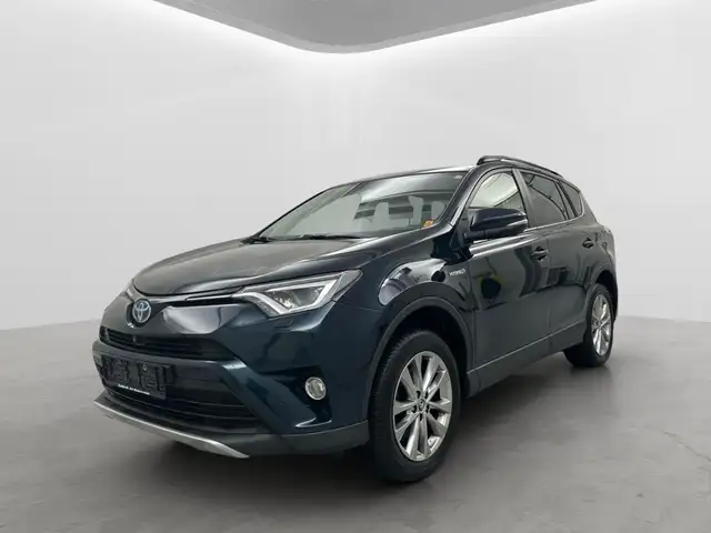 2018 Toyota RAV4 in Blue for sale