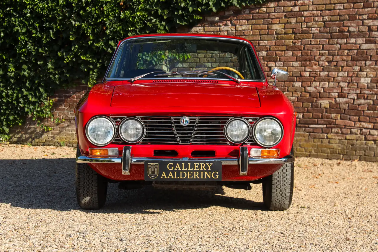 Alfa Romeo 2000 GTV Bertone “In the shadow of Mount Etna” A beauti, foto 10