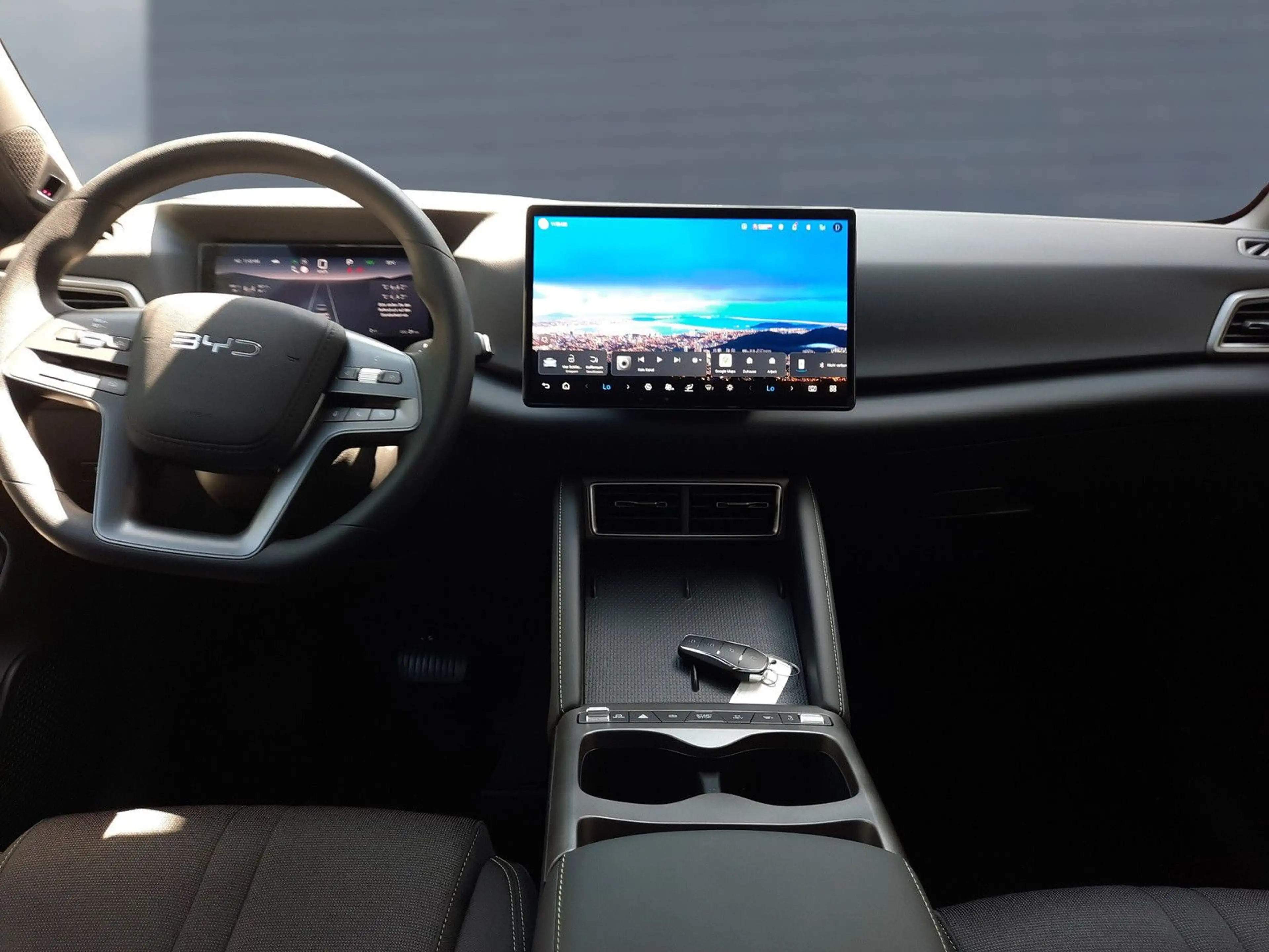 BYD Atto 2 DM-i Active Navi LED — photo 13