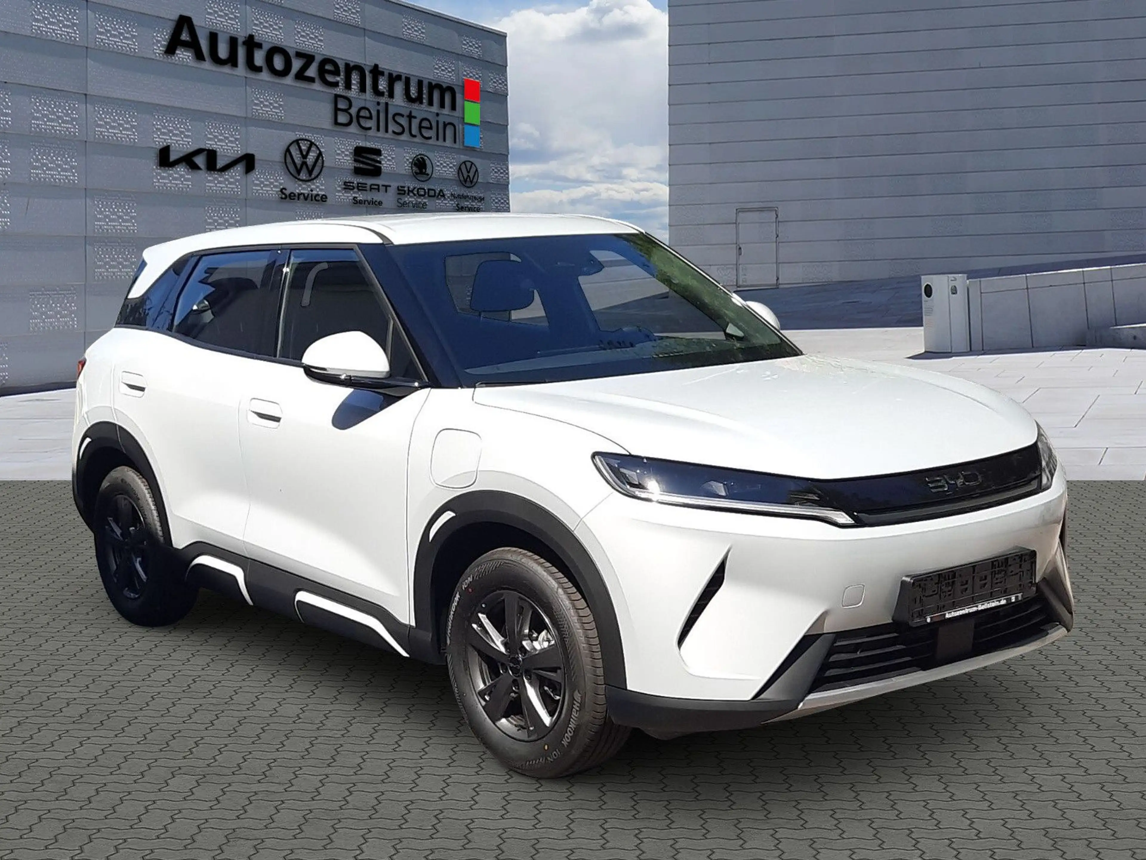 BYD Atto 2 DM-i Active Navi LED — photo 8