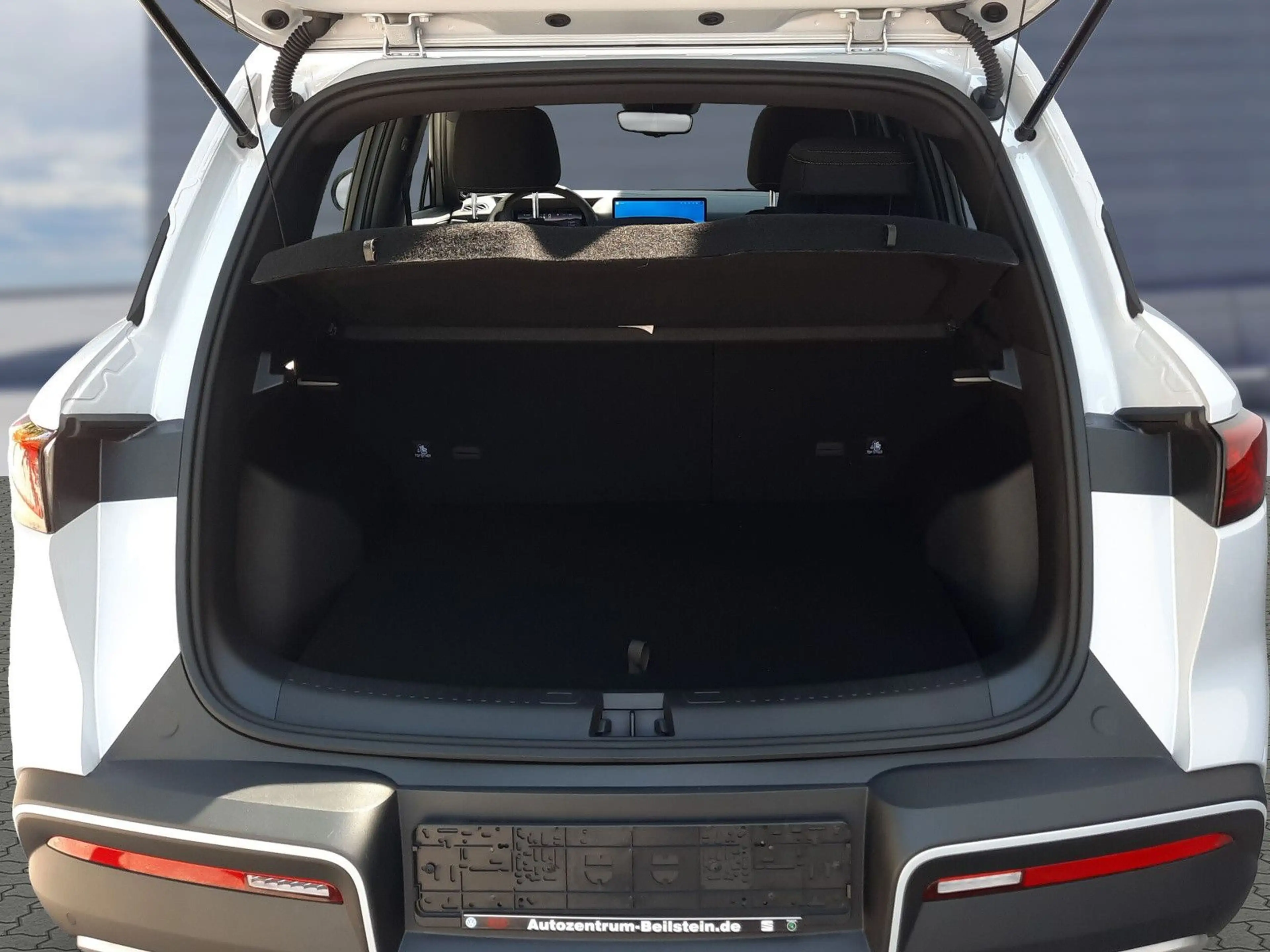 BYD Atto 2 DM-i Active Navi LED — photo 9