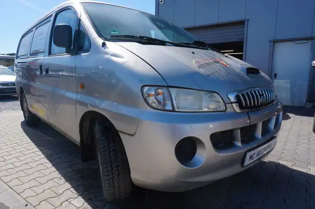 Hyundai H-1 Kasten*KLIMA*AHK*ZV-FUNK*3-SITZE !!