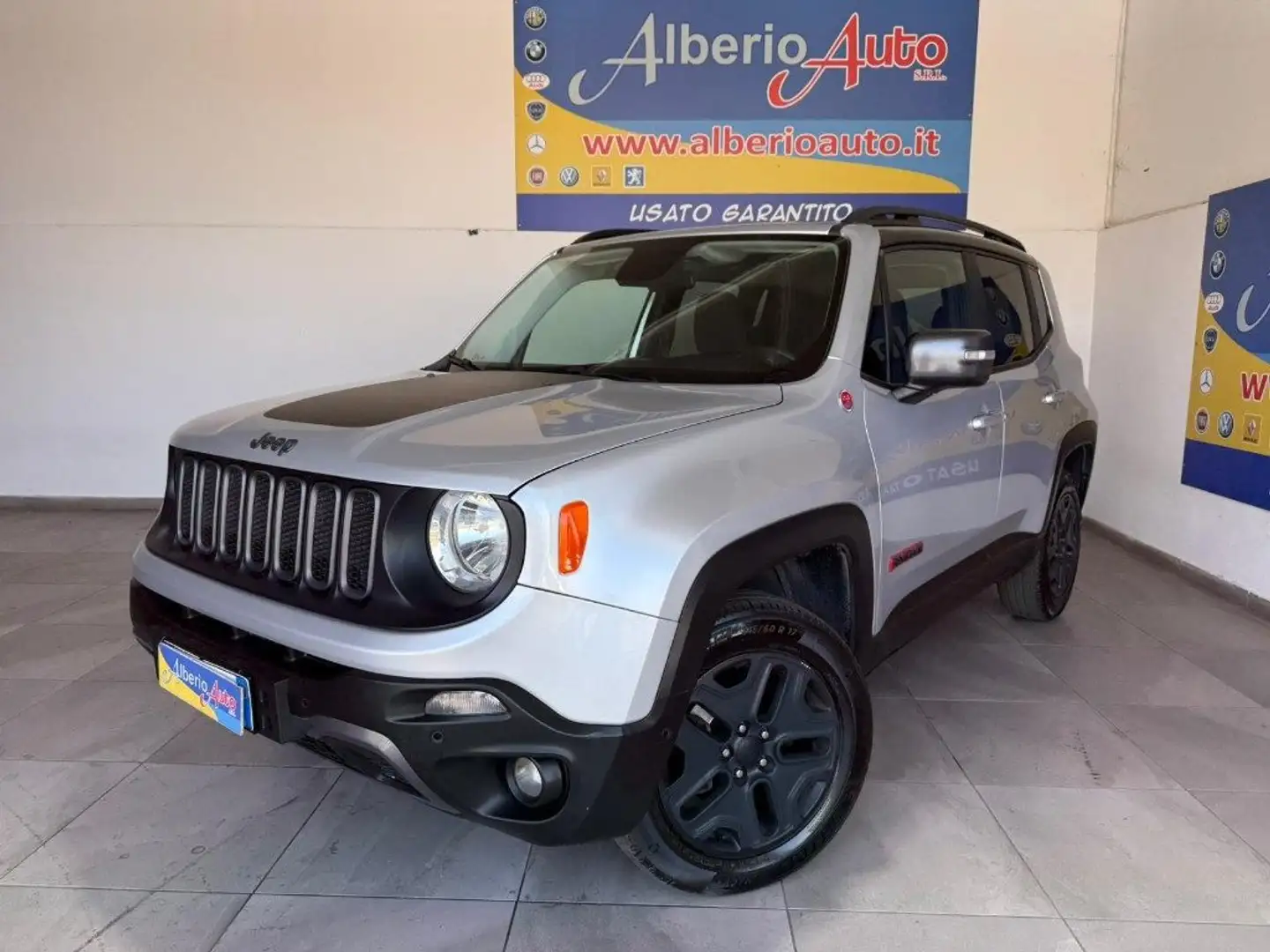 Jeep Renegade 2.0 Mjt 170CV 4WD Active Drive Low Trailhawk Argento - 1