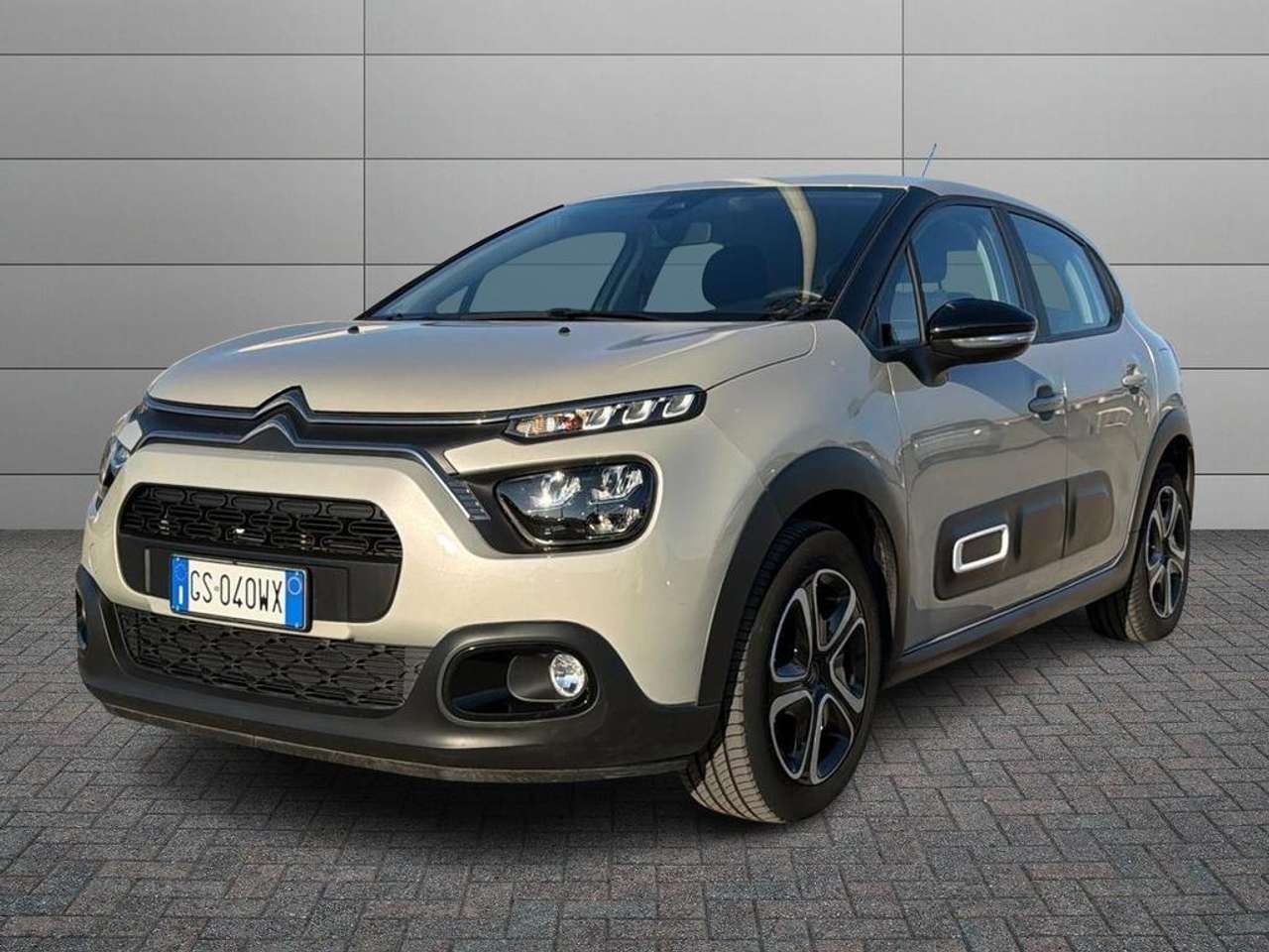 Citroen C3 1.2 puretech Shine s&s 83cv neopatentati