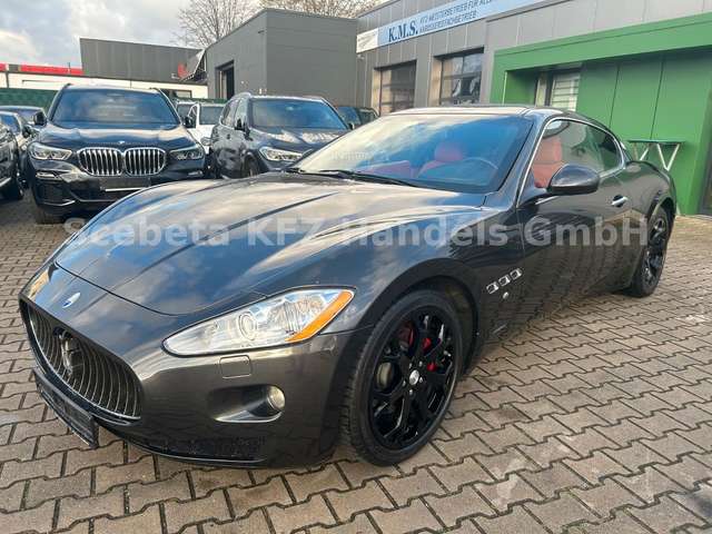 Imagine Maserati GranTurismo GT 4.2 V8 Automatik -Nav-Leder-Xen-19Zoll-Tüv