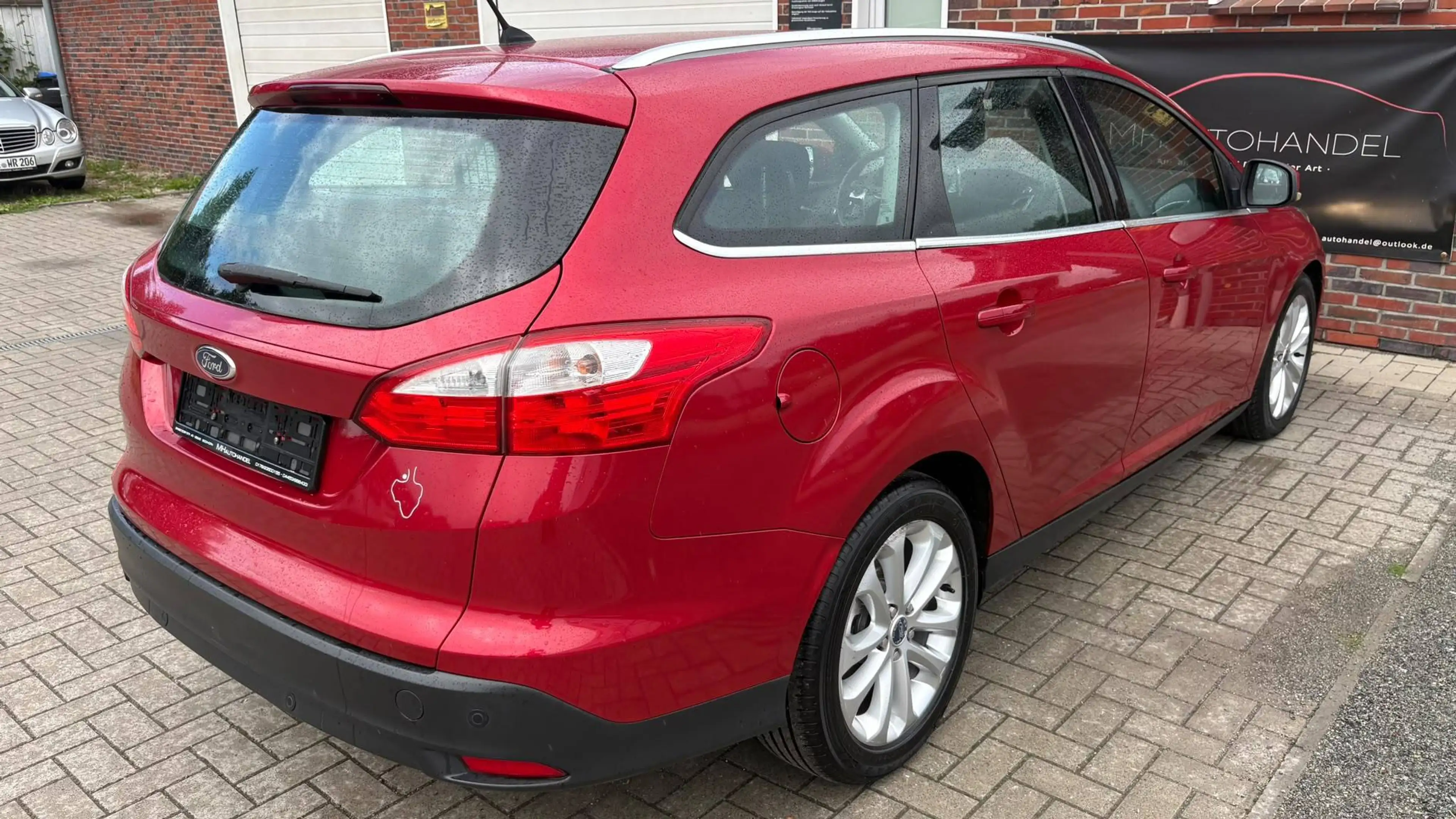 Ford Focus Titanium 1.6 TDCI 2.Hand Gepflegt 8x bereift TÜV/AU Neu Finanzierung/Inzahlungnahme mögl. — photo 6