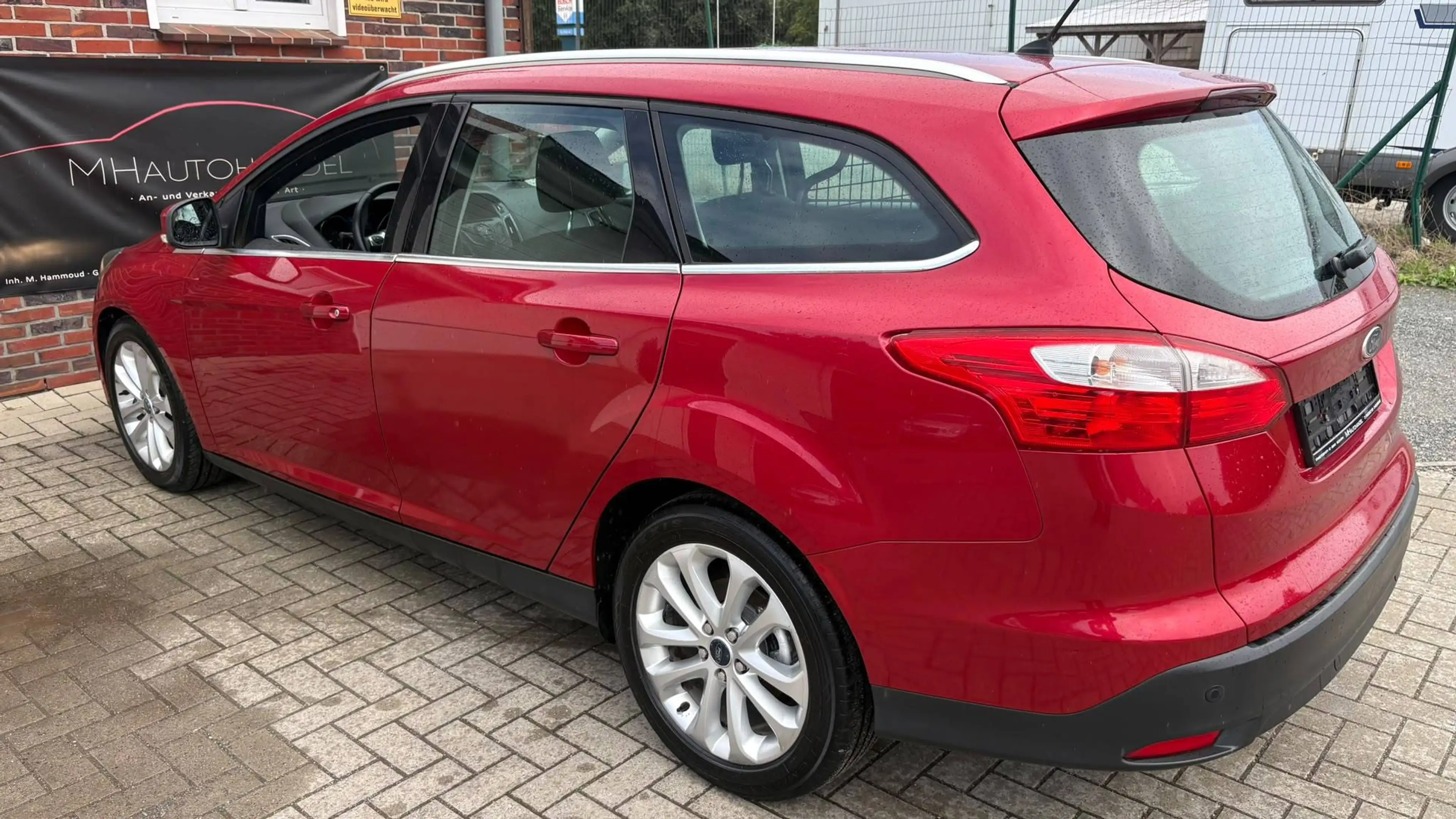 Ford Focus Titanium 1.6 TDCI 2.Hand Gepflegt 8x bereift TÜV/AU Neu Finanzierung/Inzahlungnahme mögl. — photo 5