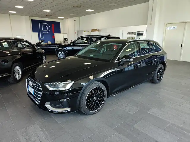 Audi A4 Avant 35 TFSI MHEV S tronic Auto Navi Fari LED 18”