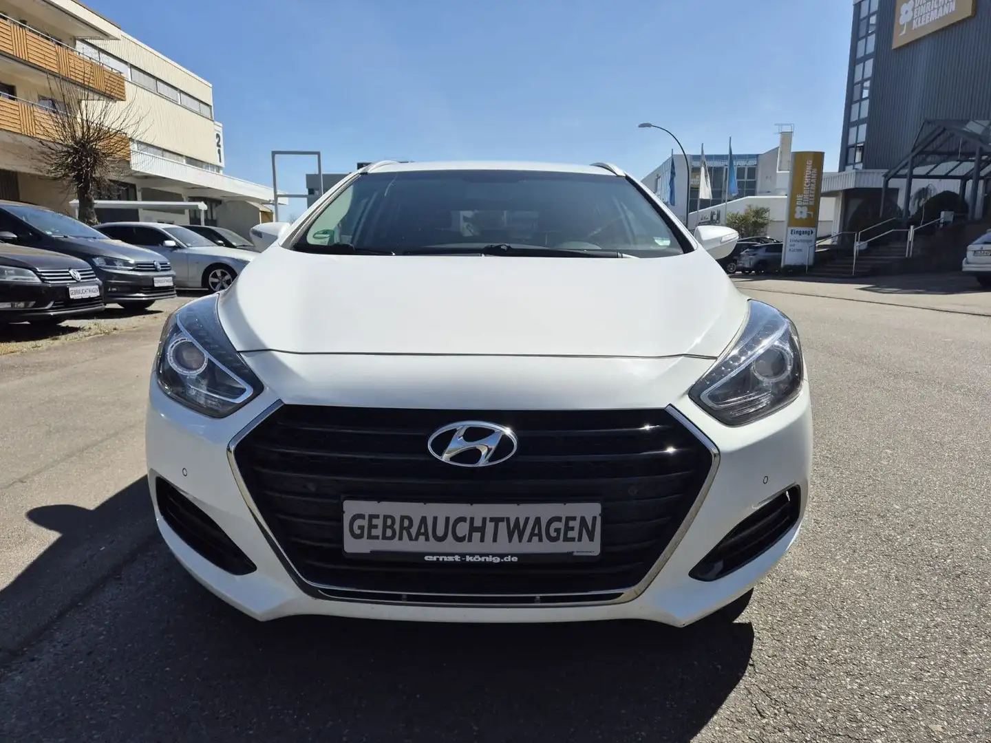 Hyundai i40 cw blue 1,7 Trend Weiß - 2