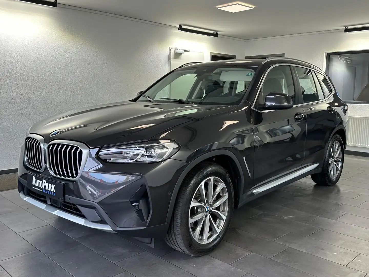BMW X3 xDrive 20 i*Harman-Kardon*SHZ*LED*Sonnenrollo Gris - 1