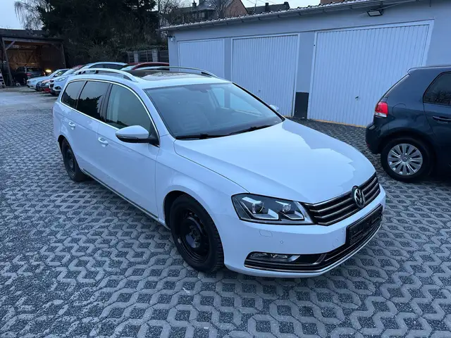 Volkswagen Passat Variant Highline BlueMotion-Diesel, Pano, 8 Reifen,HU 9/26