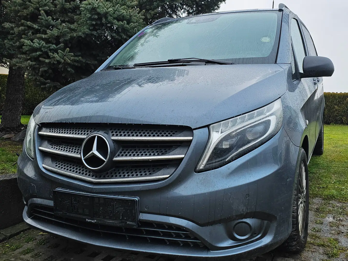 Mercedes-Benz Vito Vito Tourer Pro 116 CDI lang 4x4 Aut. Pro Grau - 1