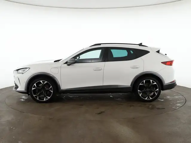 Cupra Formentor view 5