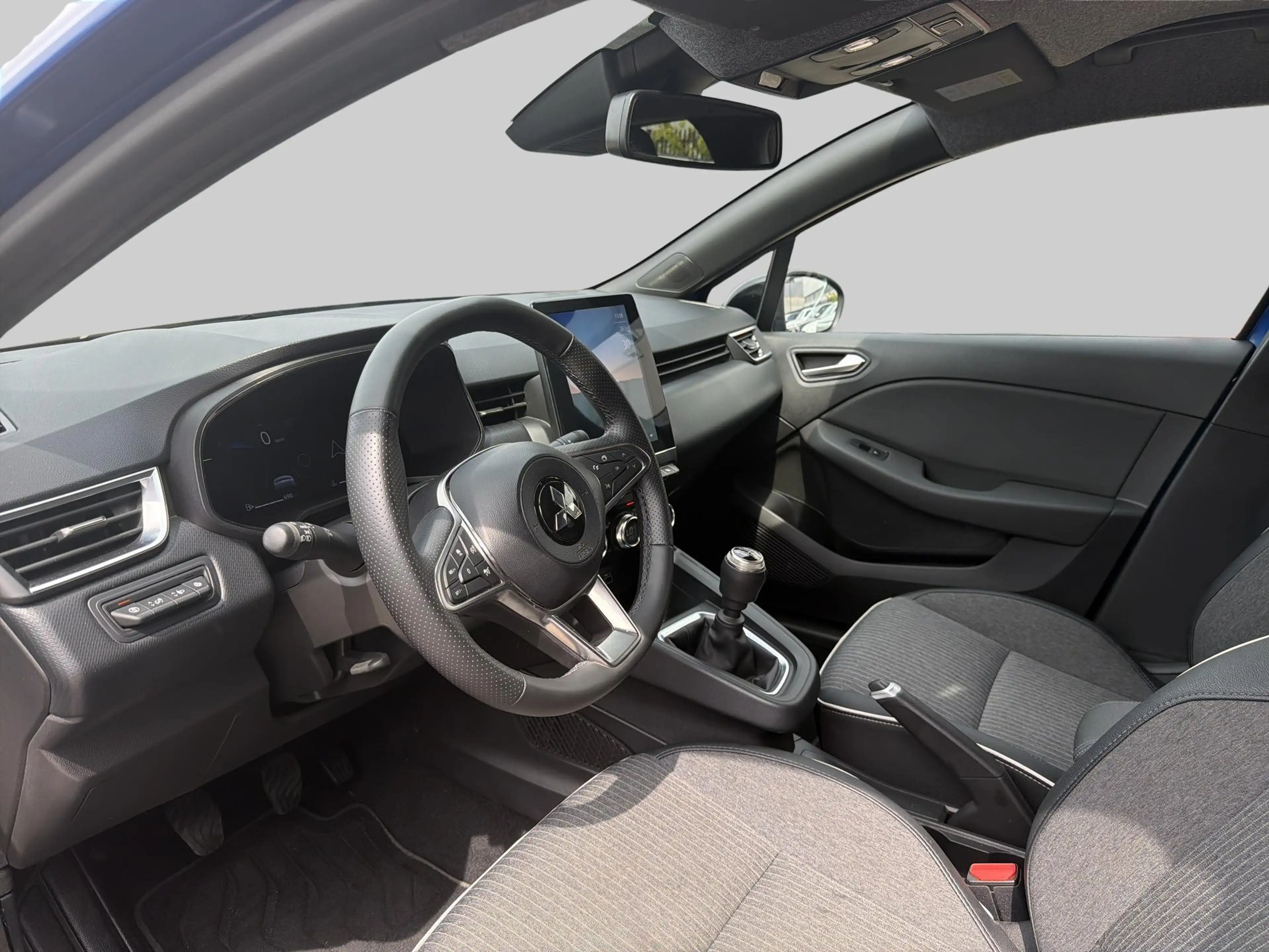 Mitsubishi Colt 1.0T MT Intense+ — photo 4