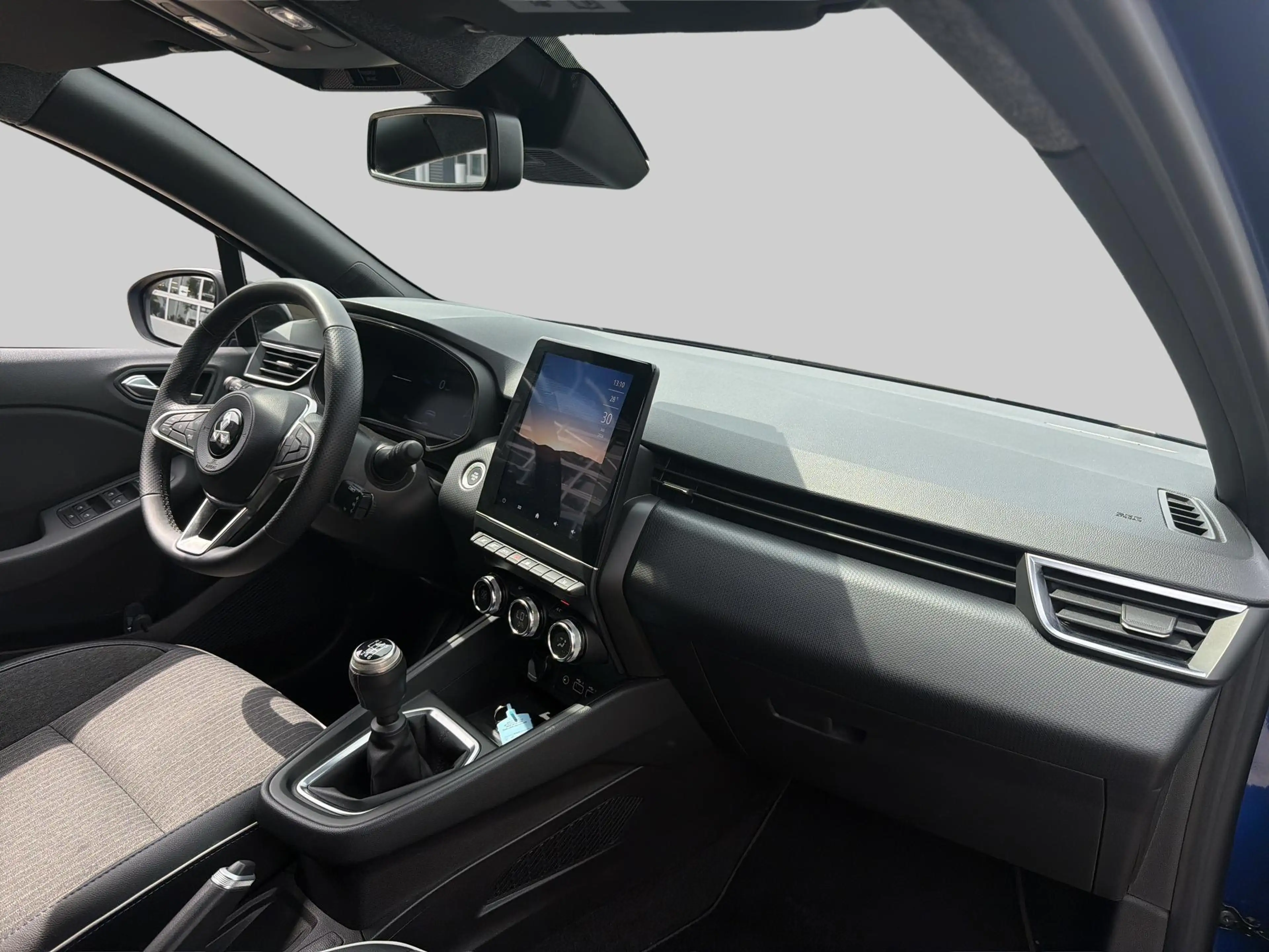 Mitsubishi Colt 1.0T MT Intense+ — photo 13