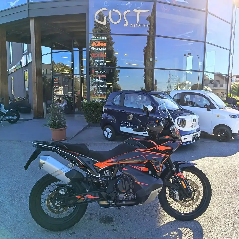KTM 890 Adventure