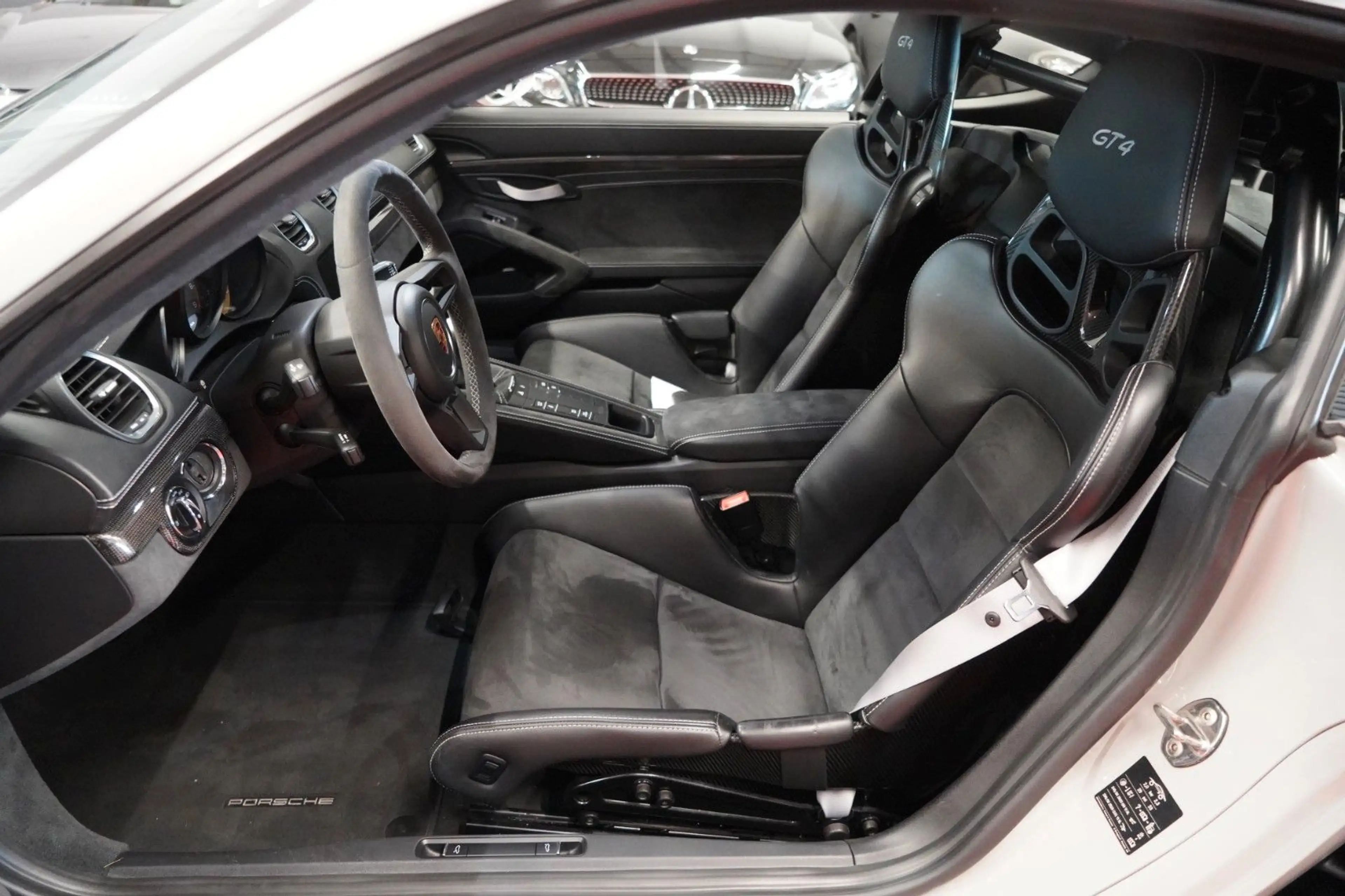 Porsche Cayman 718 GT4 |Approved|Sport-Chrono|PDLS+| — photo 14
