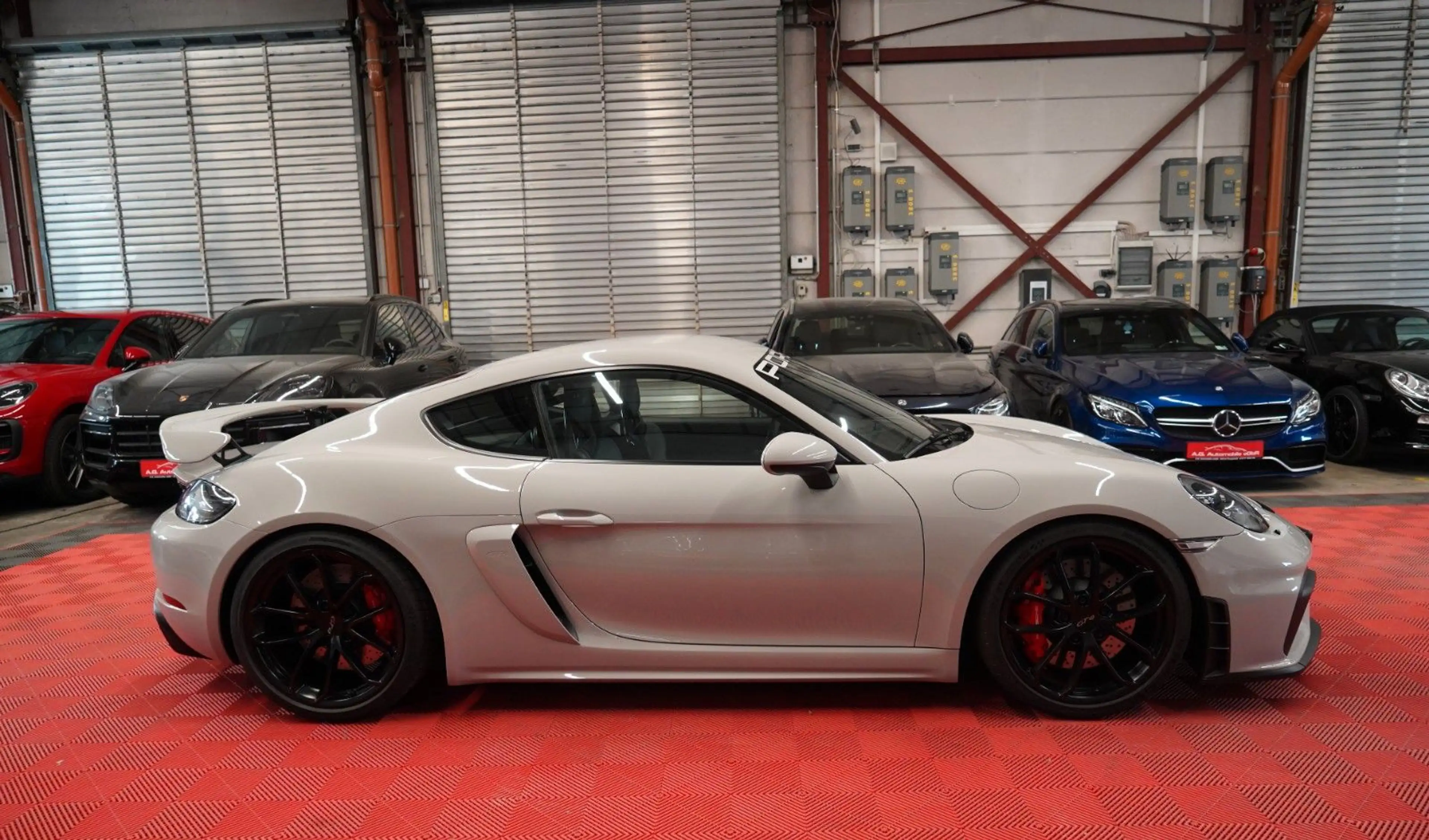 Porsche Cayman 718 GT4 |Approved|Sport-Chrono|PDLS+| — photo 4