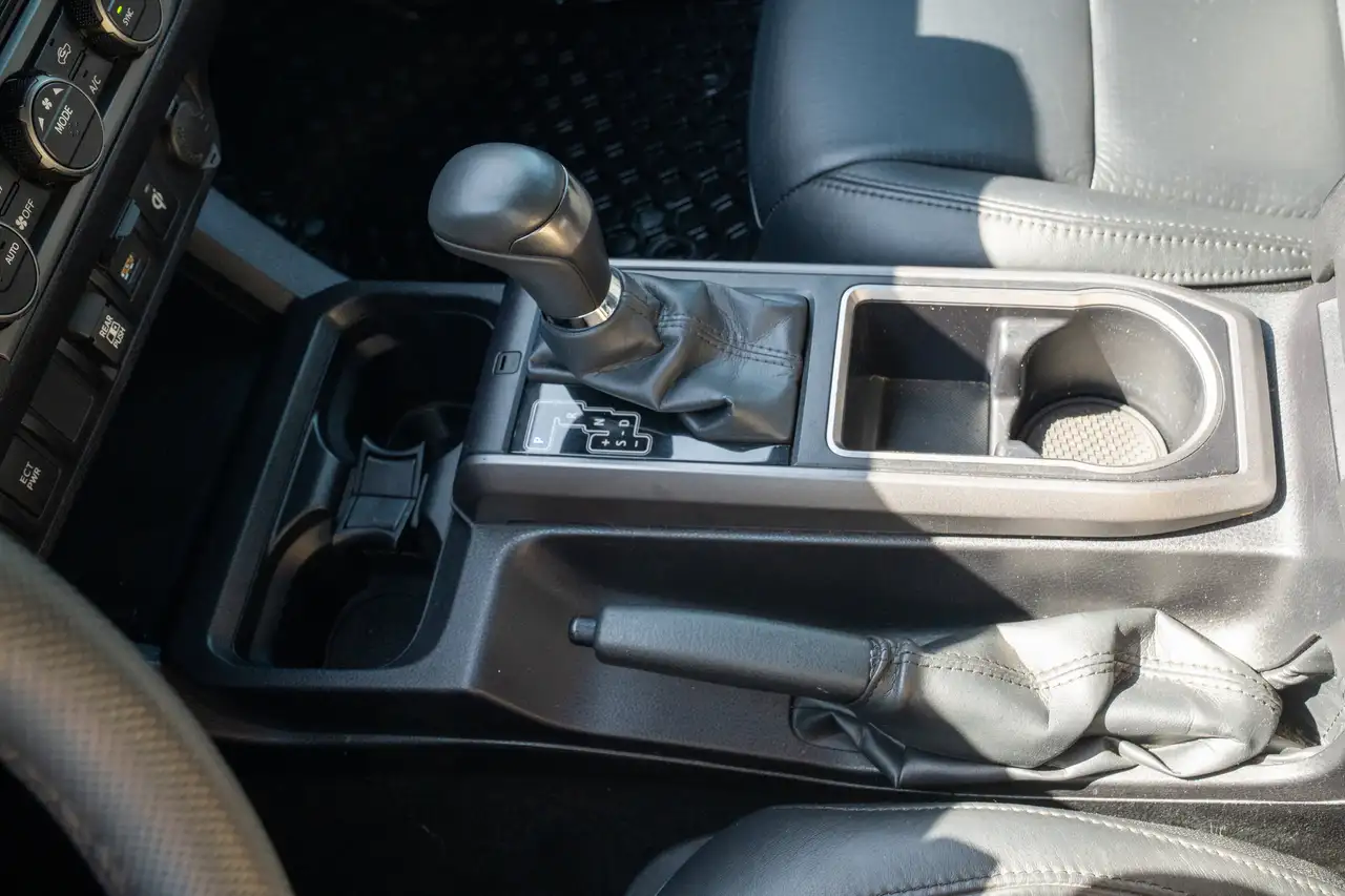Toyota Tacoma снимка Toyota Tacoma